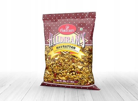 

Indyjska przekąska Navrattan 200g Haldiram's