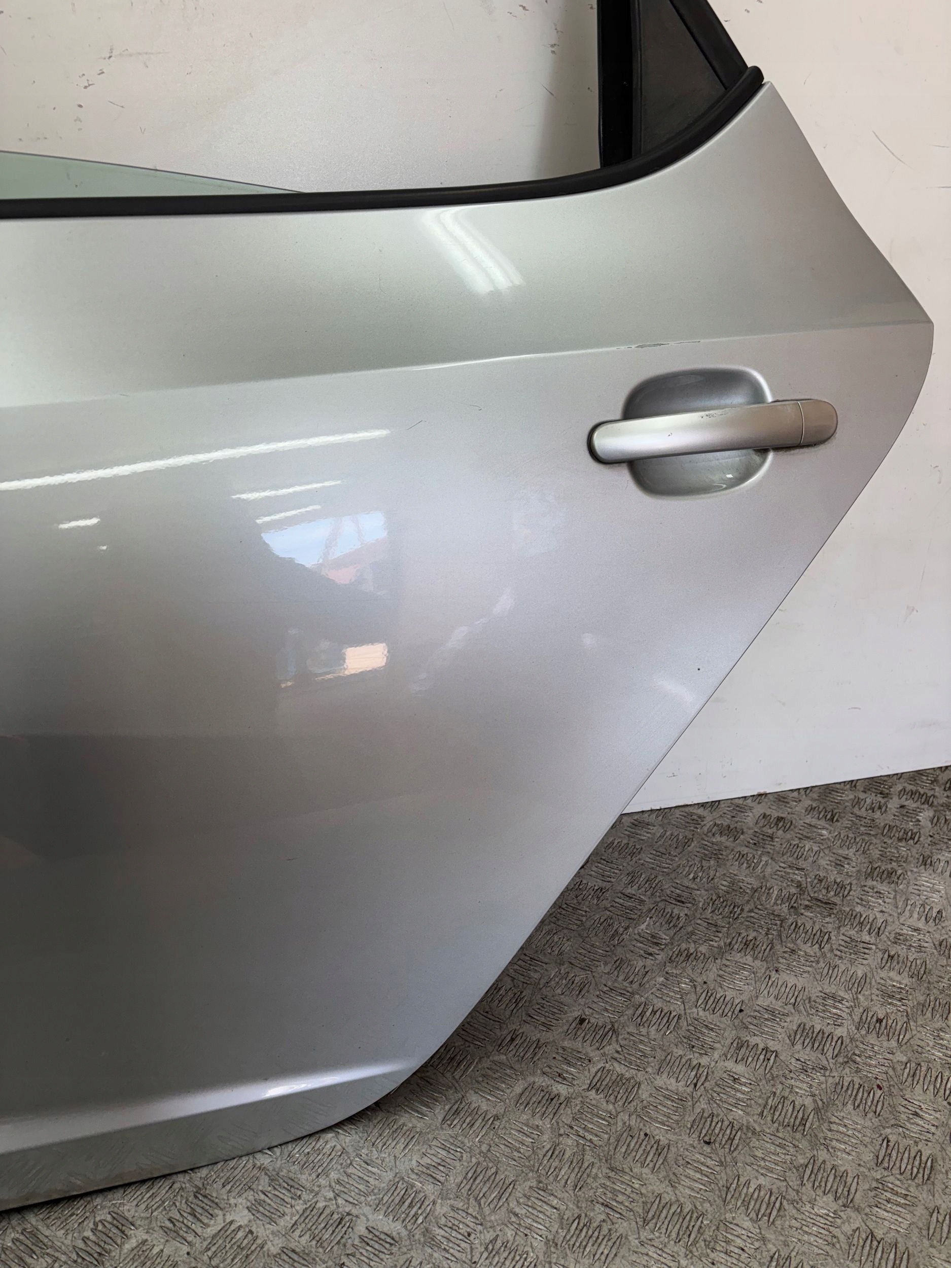 door rear part rear. left SEAT IBIZA 6J HB 09