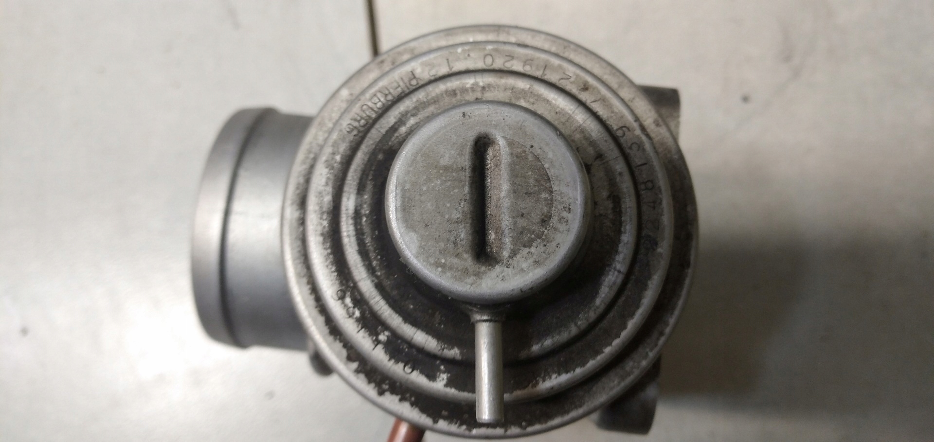 Vanne EGR BMW 3 E36 318 TDS 2248139