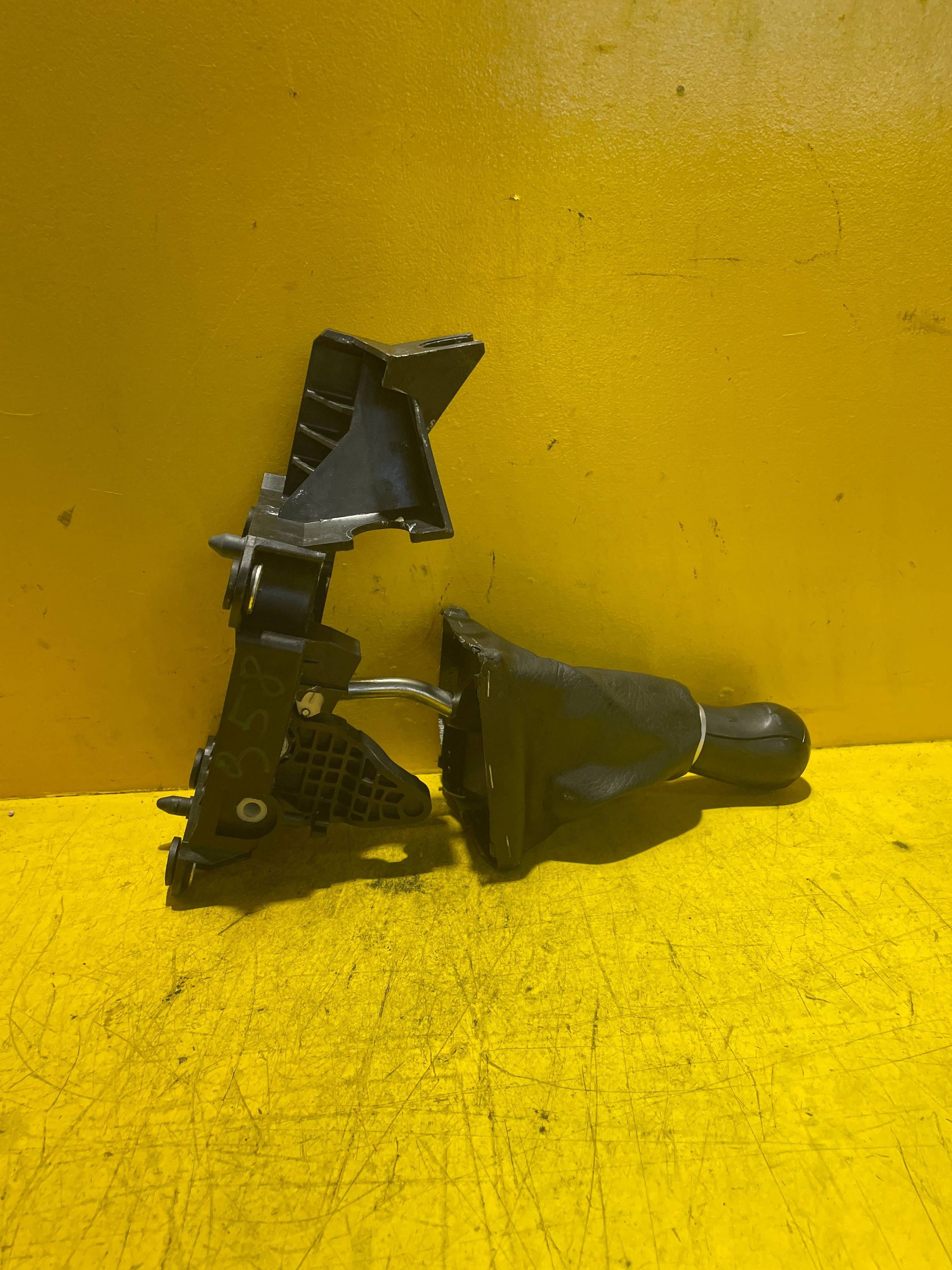 2006 Ford Focus Lewarek zmiany biegów 4M5R7C453EA