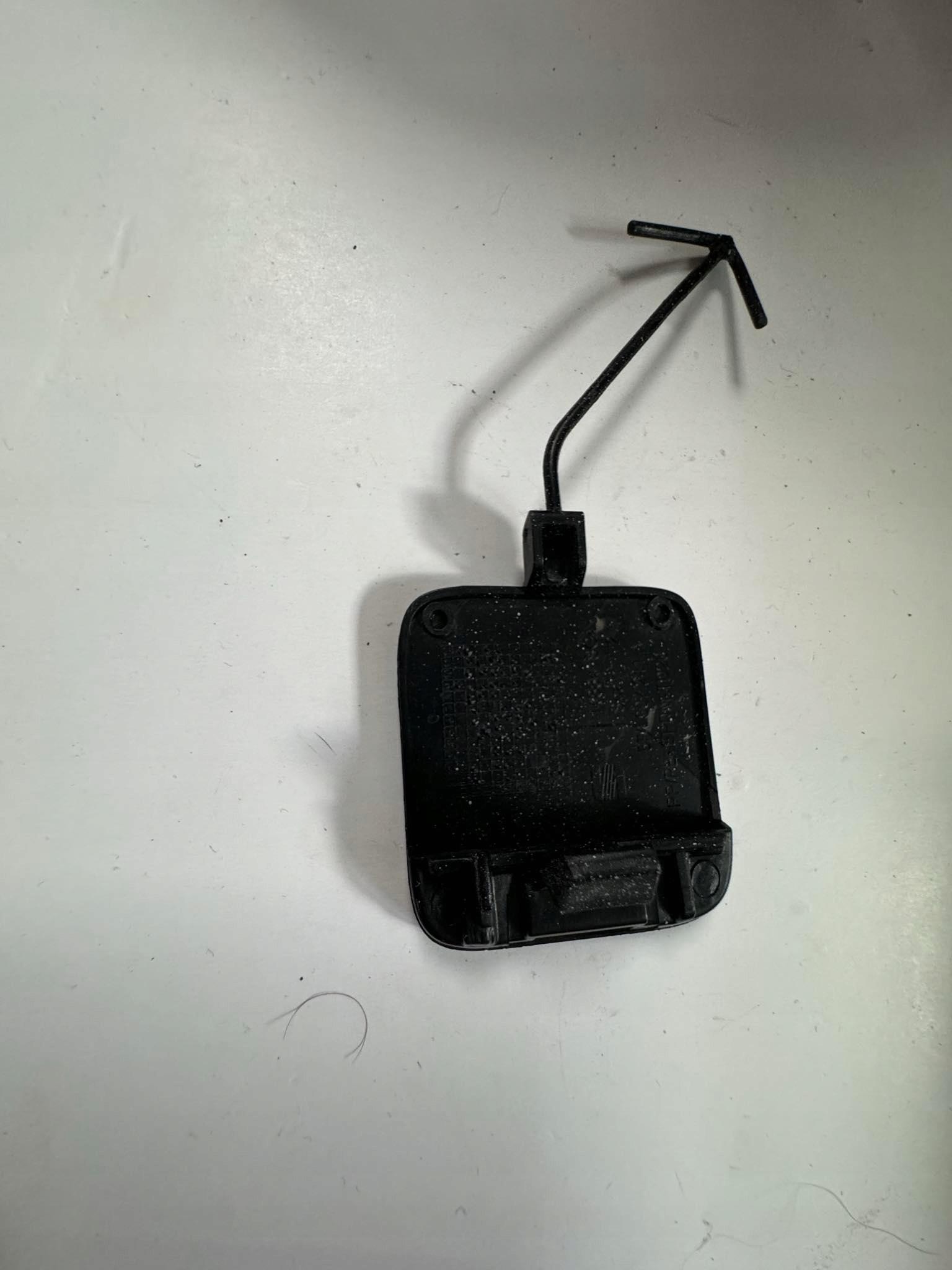 SEAT LEON III FR -> Abschleppöse der Stoßstange vorne 5F0807241A