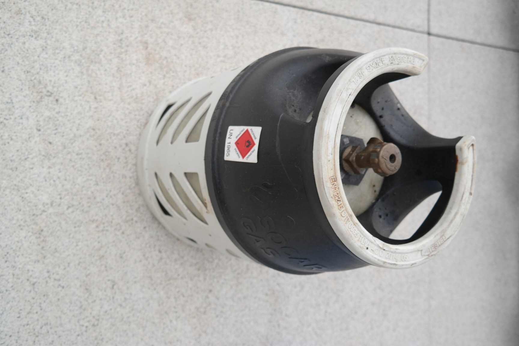 410 - ГАЗОВЫЙ БАЛЛОН LPG 18,2 Л ДЛЯ КЕМПИНГА