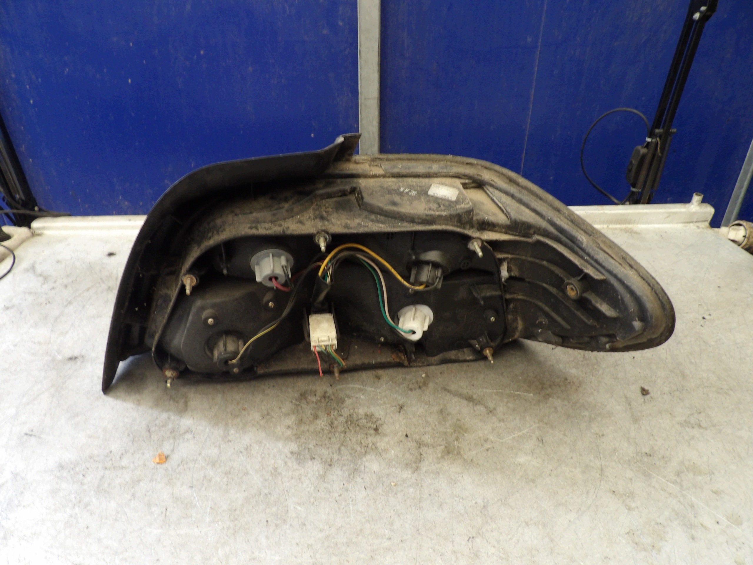 Daewoo Chairman light rear left