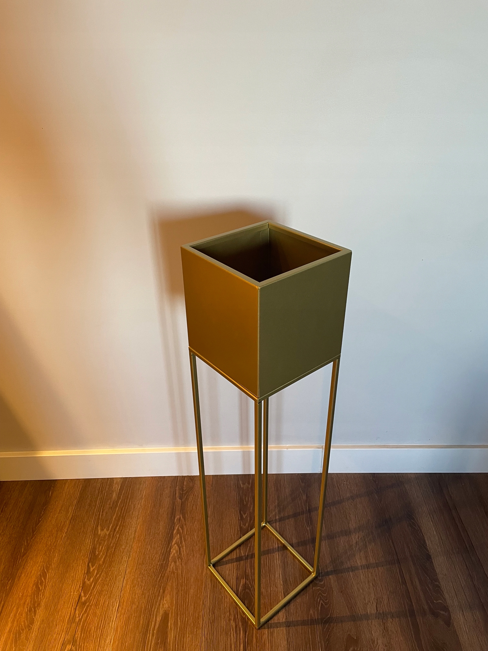 Osłonka Metal Doniczka Loft LORIENT GOLD L87cm YLD EAN (GTIN) 5904139472675