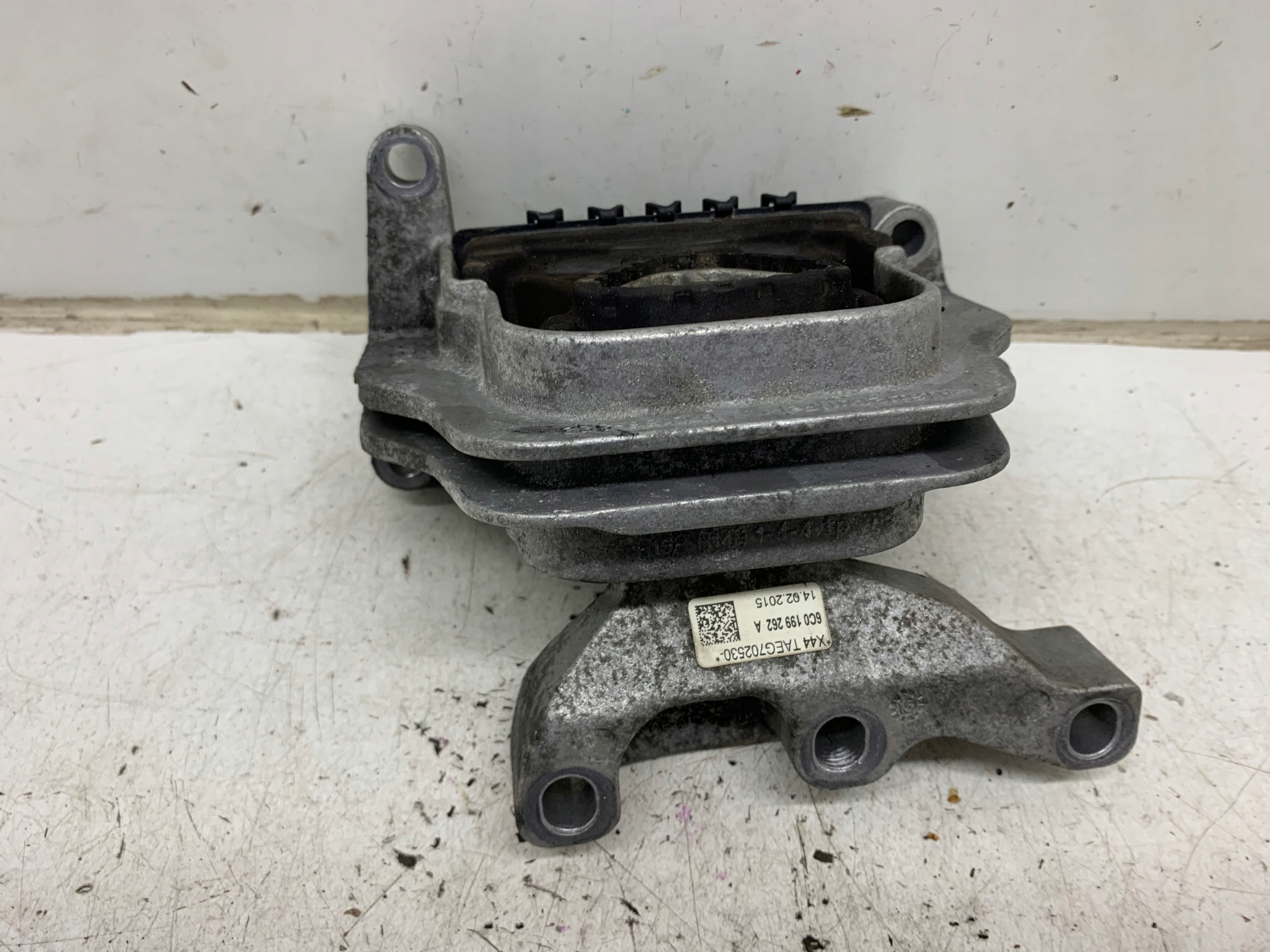 holder engine mount 6C0199262A SKODA FABIA III 1.4 TDI 14-18