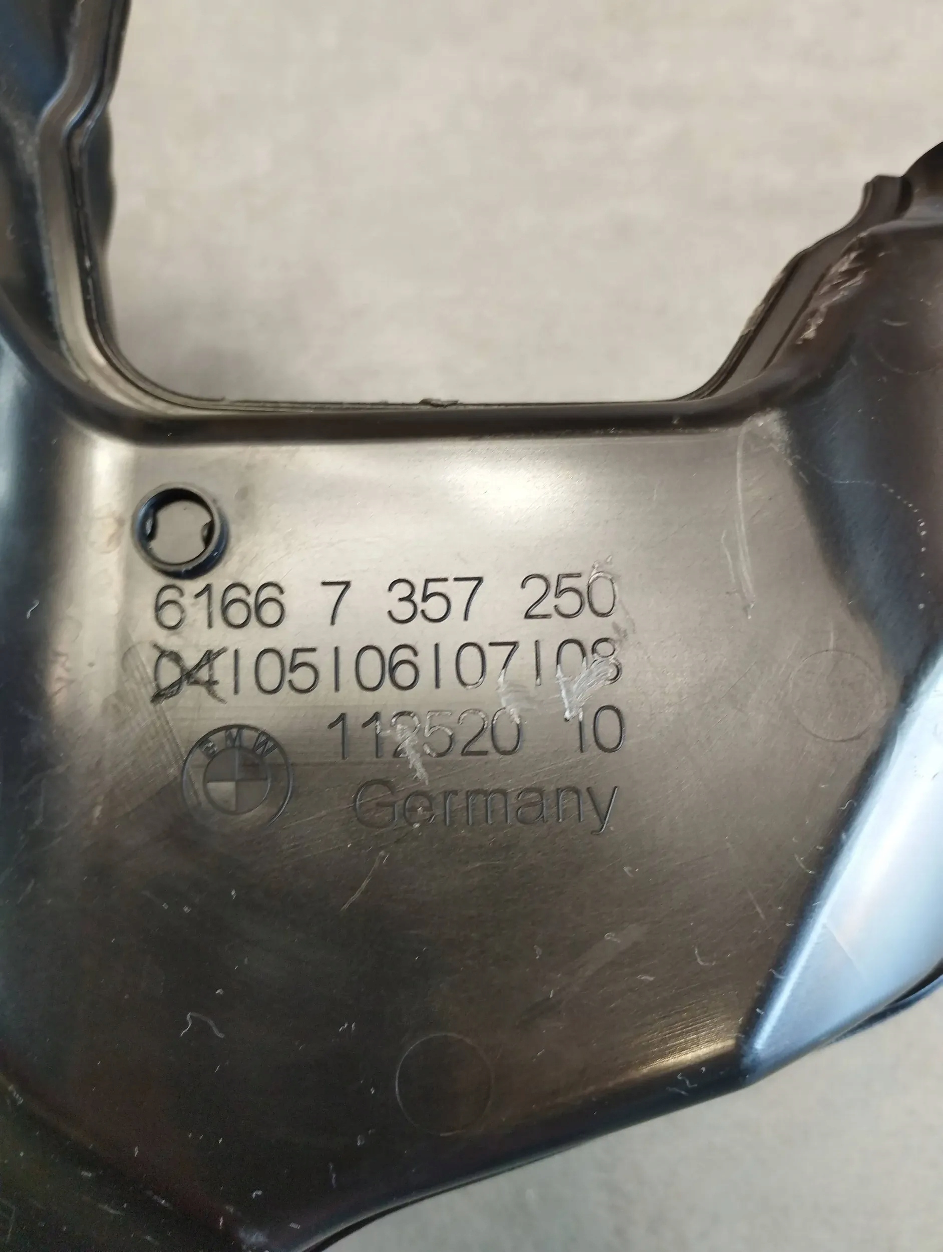 BMW 7 G11 drain ODPLYWU 7357250