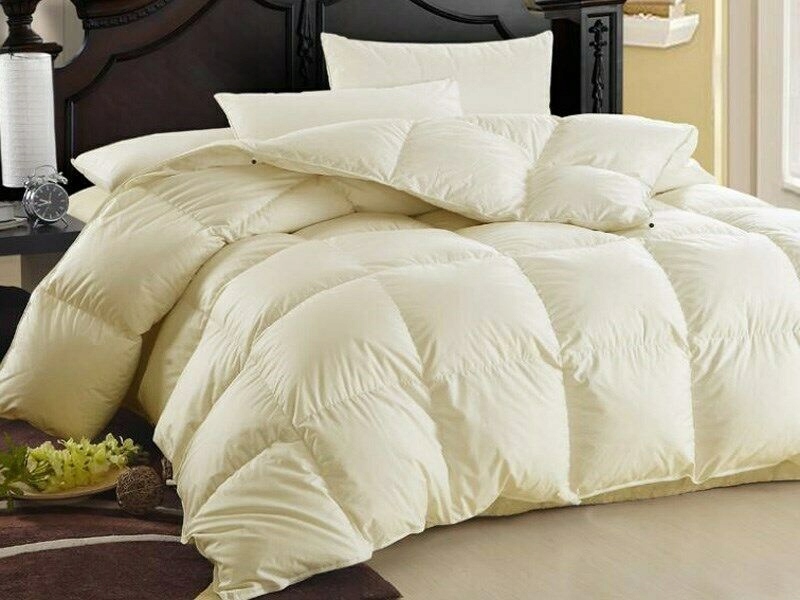 Poduszka PÓŁPUCH 40x40 z PIERZA JASIEK Krem Ecru Długość 40 cm