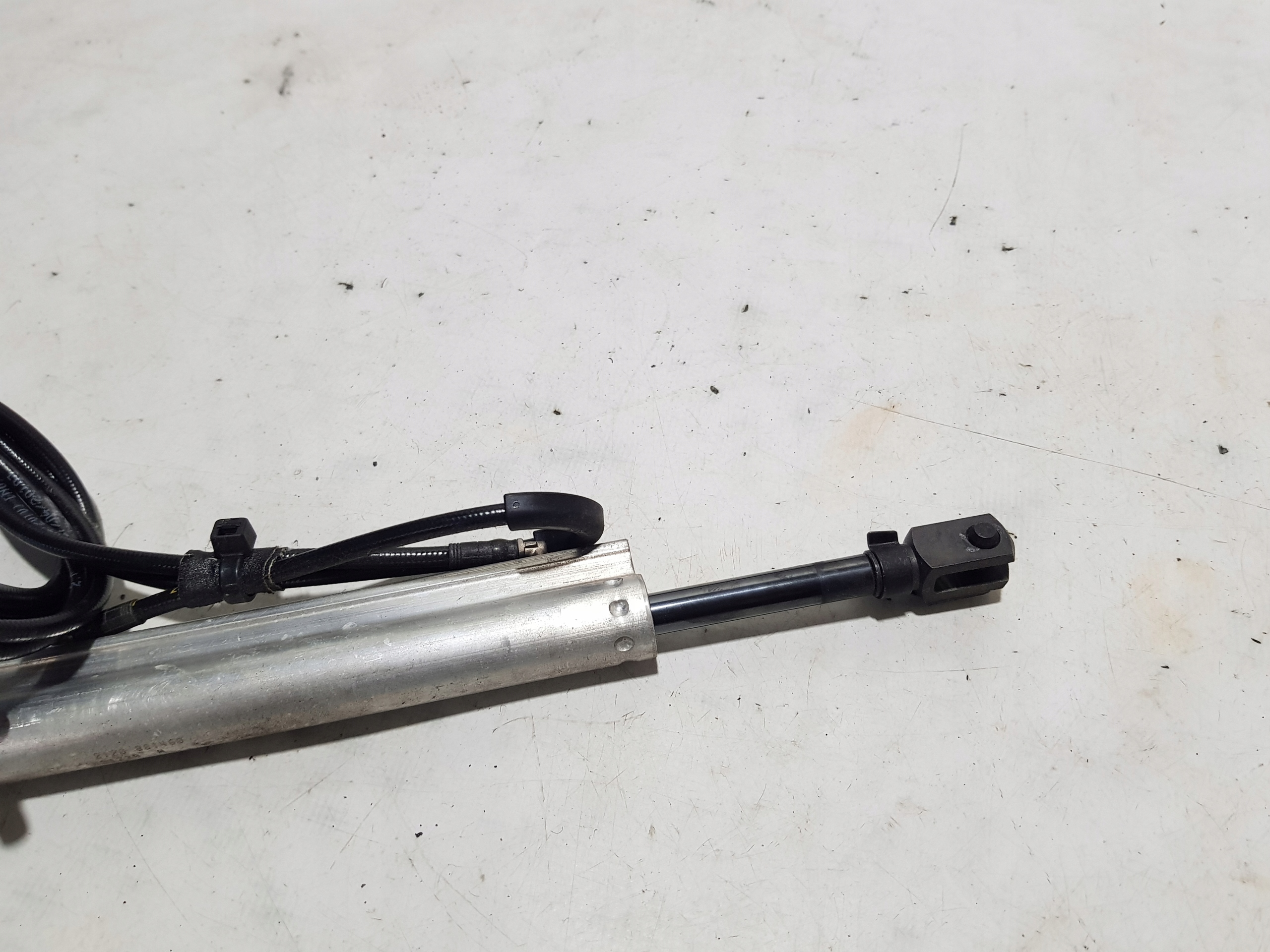 MERCEDES C207 W207 CABRIO damper roofs left 21 22