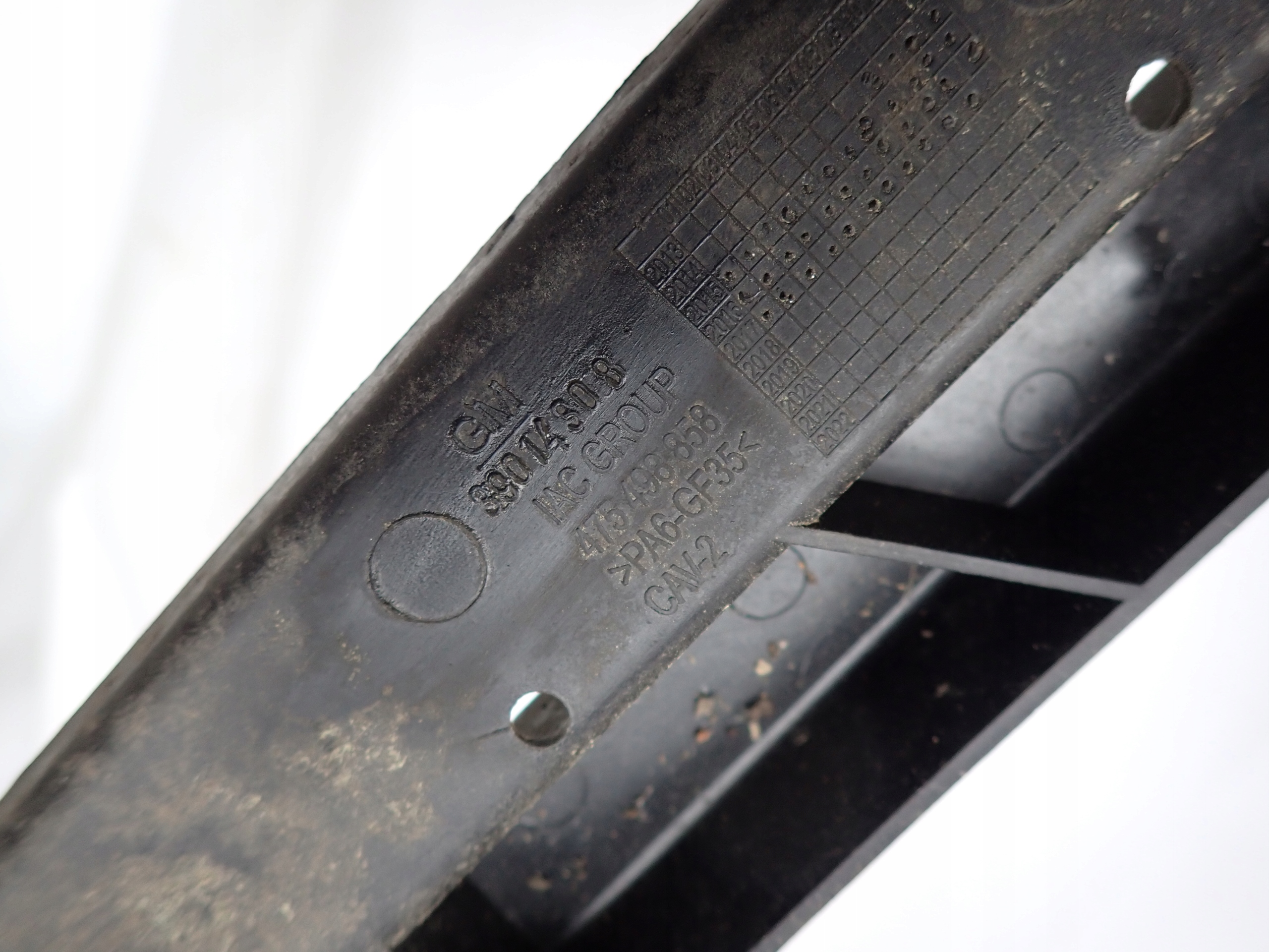 OPEL CORSA E 14- pillar of a bumper lower sider front 39014308