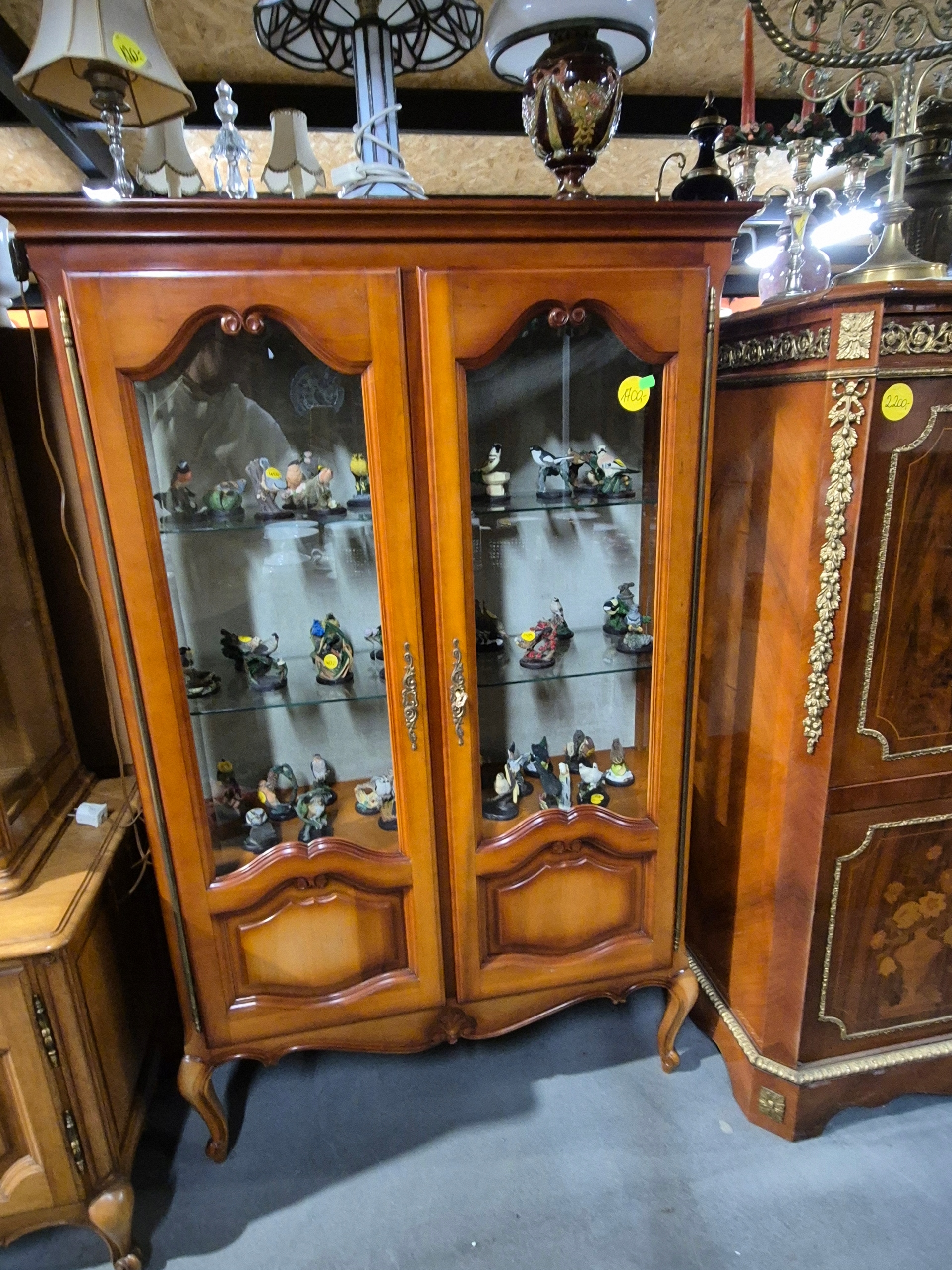 Witryna w stylu ludwikowskim