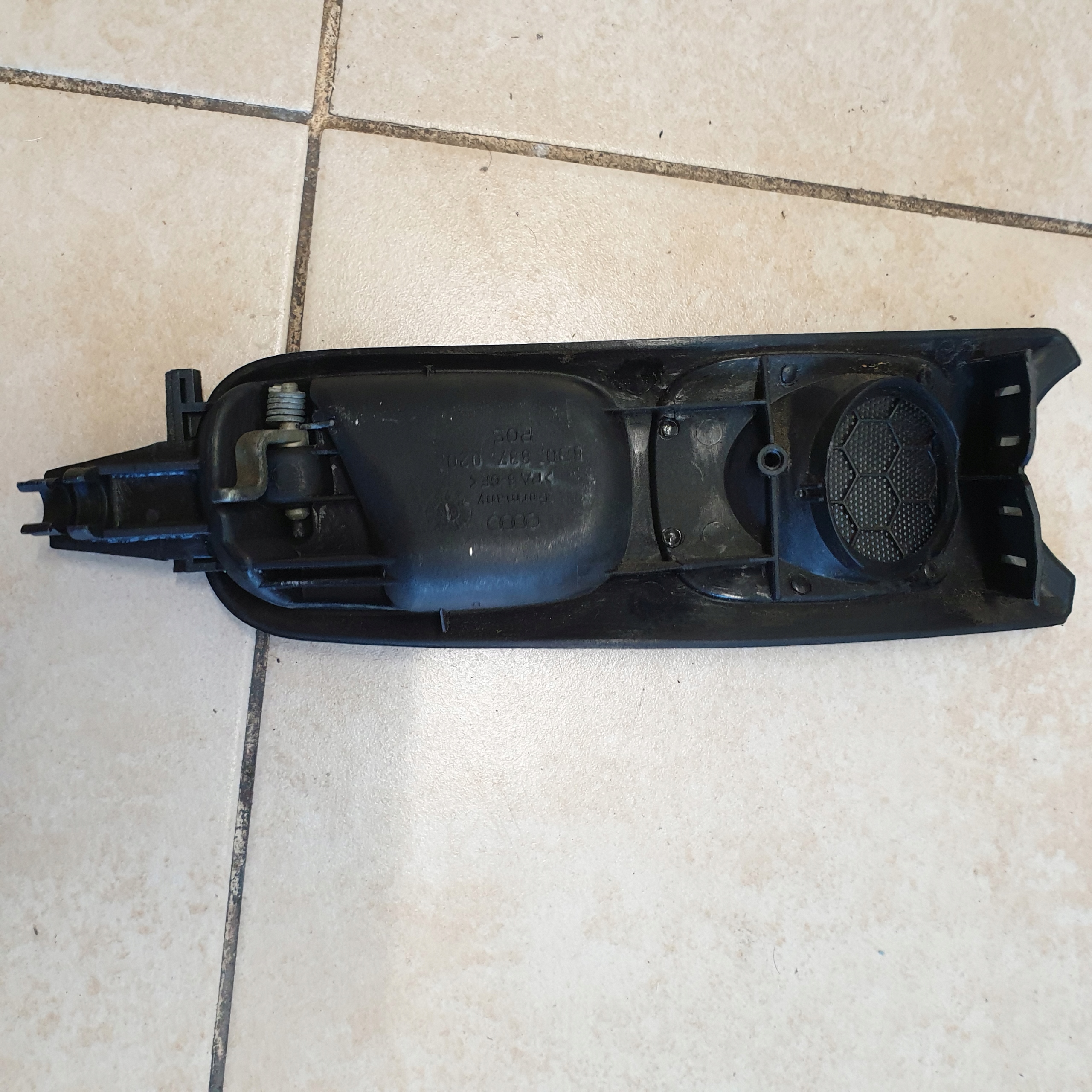 ручка двери внутренняя правый передний Audi A4 B5 8D oe европа