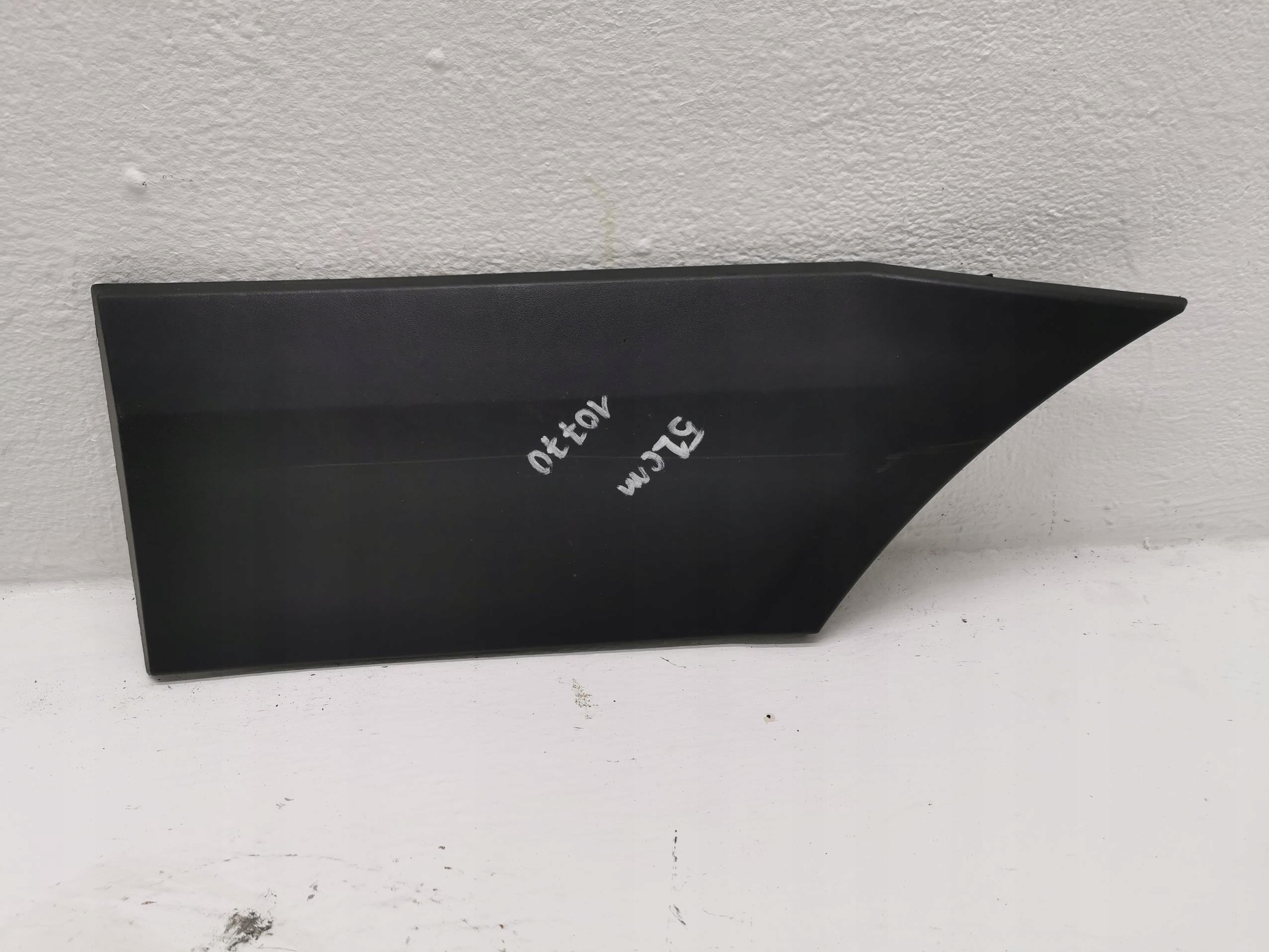 moulding left rear part MERCEDES SPRINTER W906 A9066901362