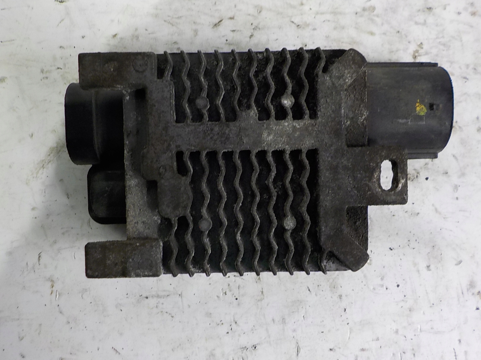 FORD FOCUS II MK2 MODUŁ STEROWNIK WENTYLATORÓW 940002906