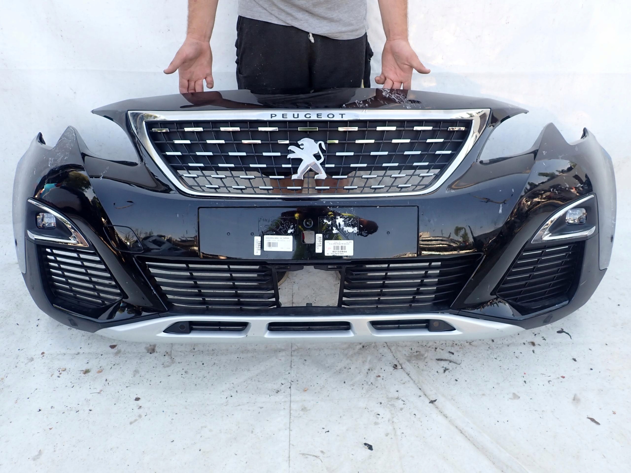 PEUGEOT 3008 II 16- bumper front front 6PDC