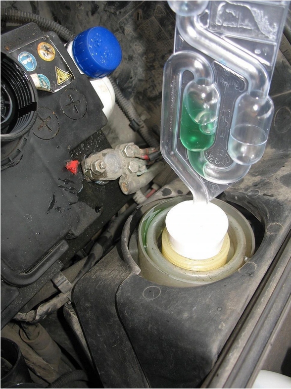 TESTER SZCZELNOŚCI USZCZELKI GŁOWICY CO2 25 TESTÓW Waga produktu z opakowaniem jednostkowym 0.4 kg