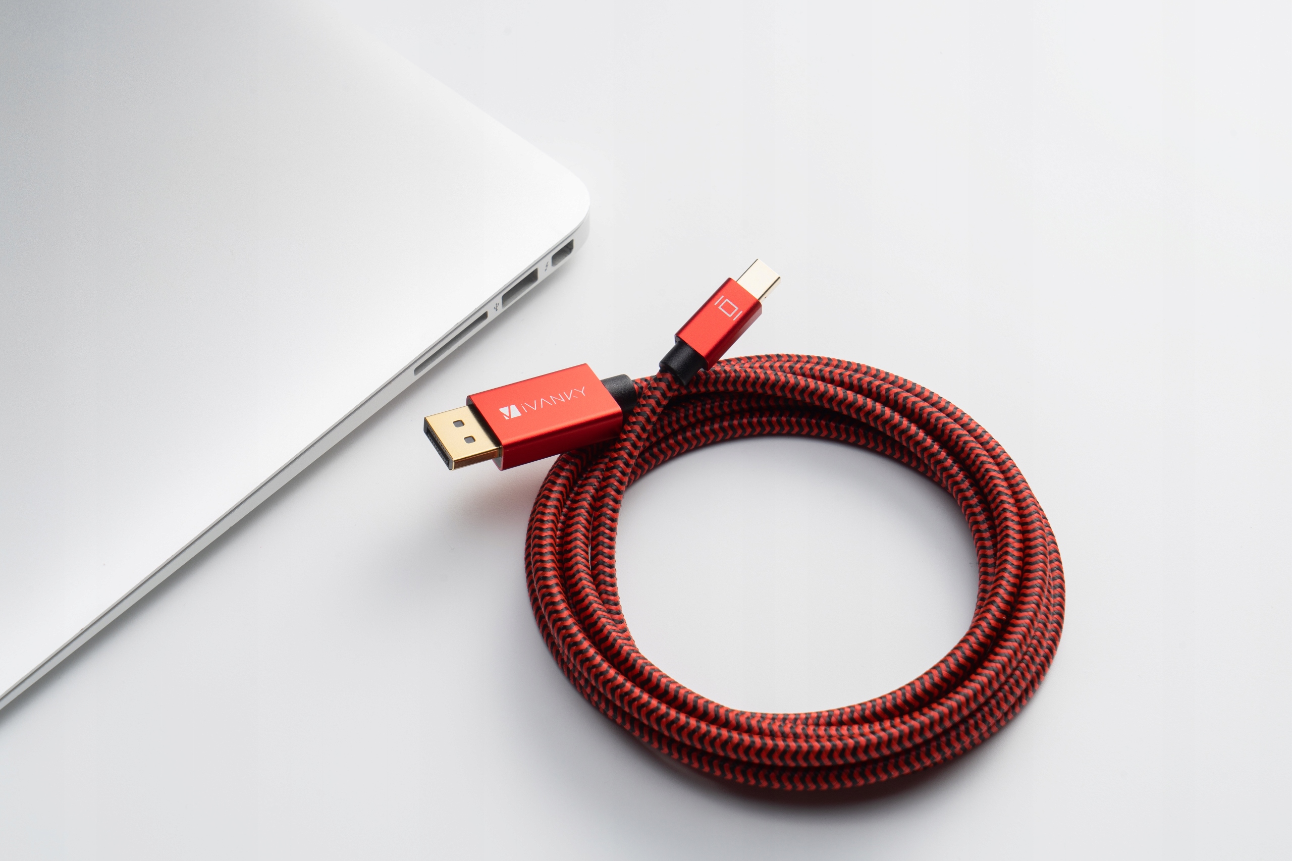 Kabel Mini DisplayPort na DisplayPort 3m czerwony Model VBB07