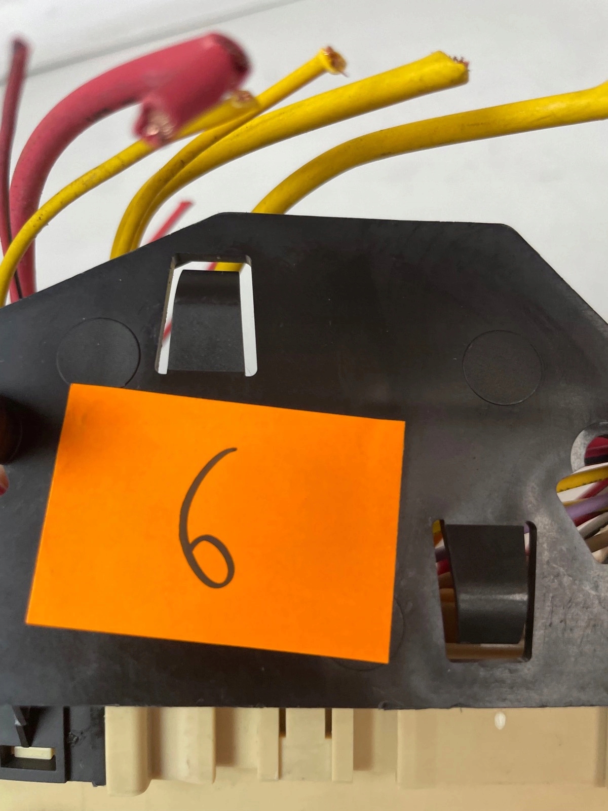 Module fusibles renault Clio III
