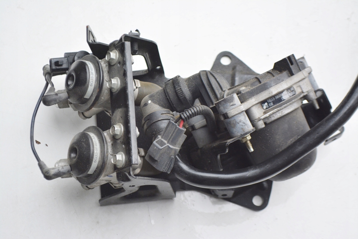 6G33-9A486-BA - Воздушный насос ASTON MARTIN VANTAGE V8 4.3 orig