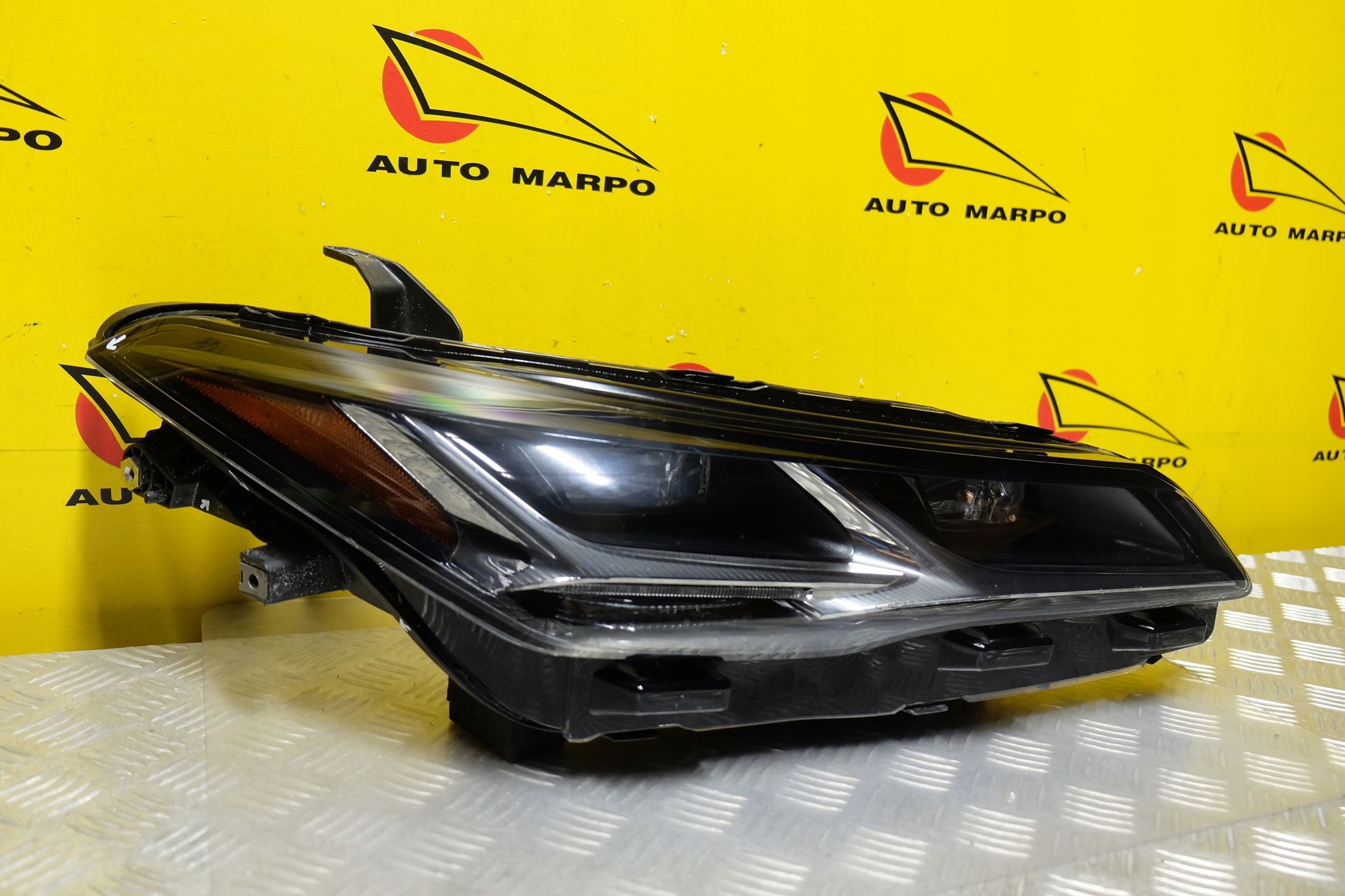 TOYOTA AVALON 2019 LIMITED REFLEKTOR LAMPA LED USA Producent części Toyota OE