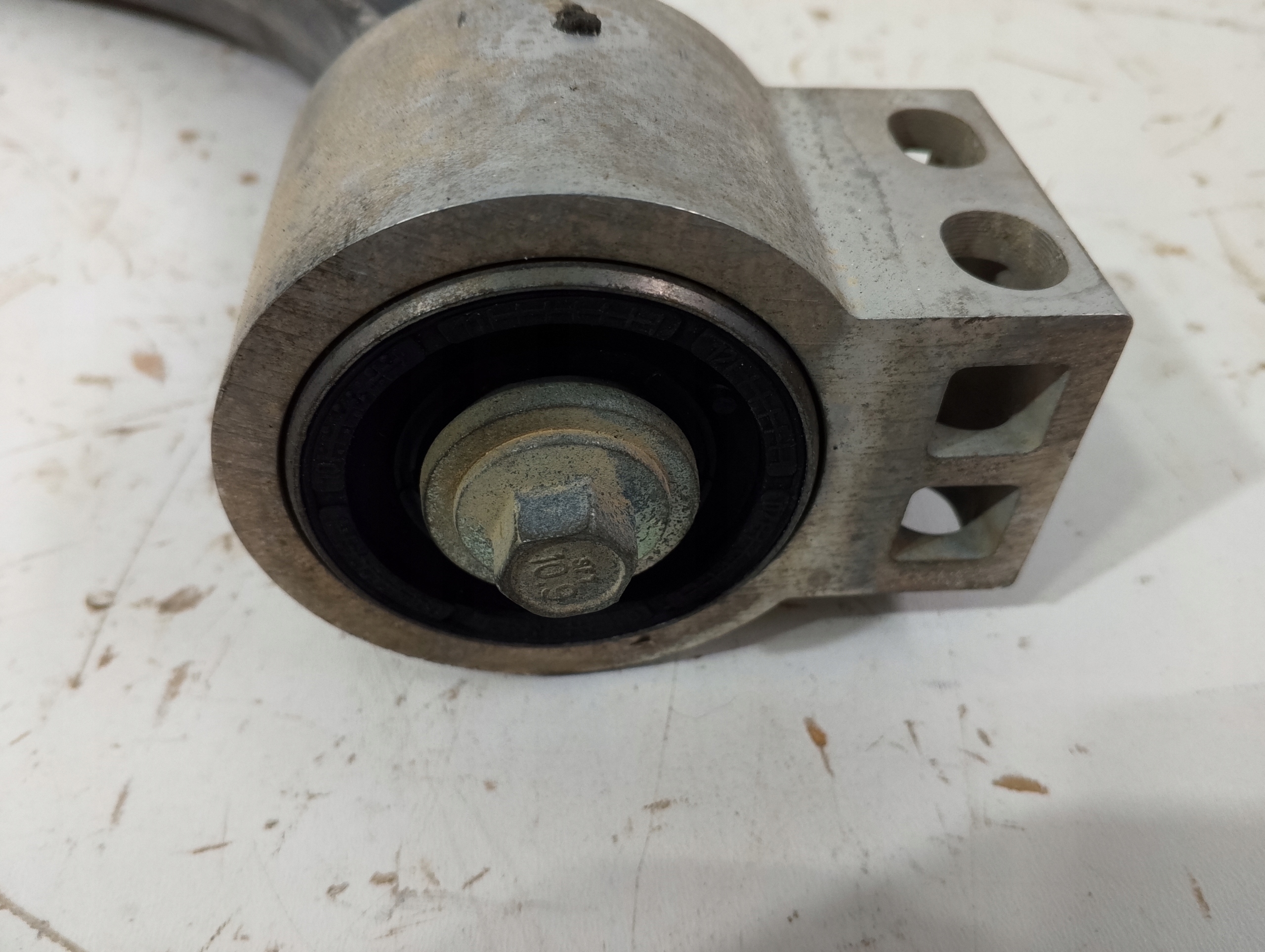 OPEL INSIGNIA A arm front left (Q140)