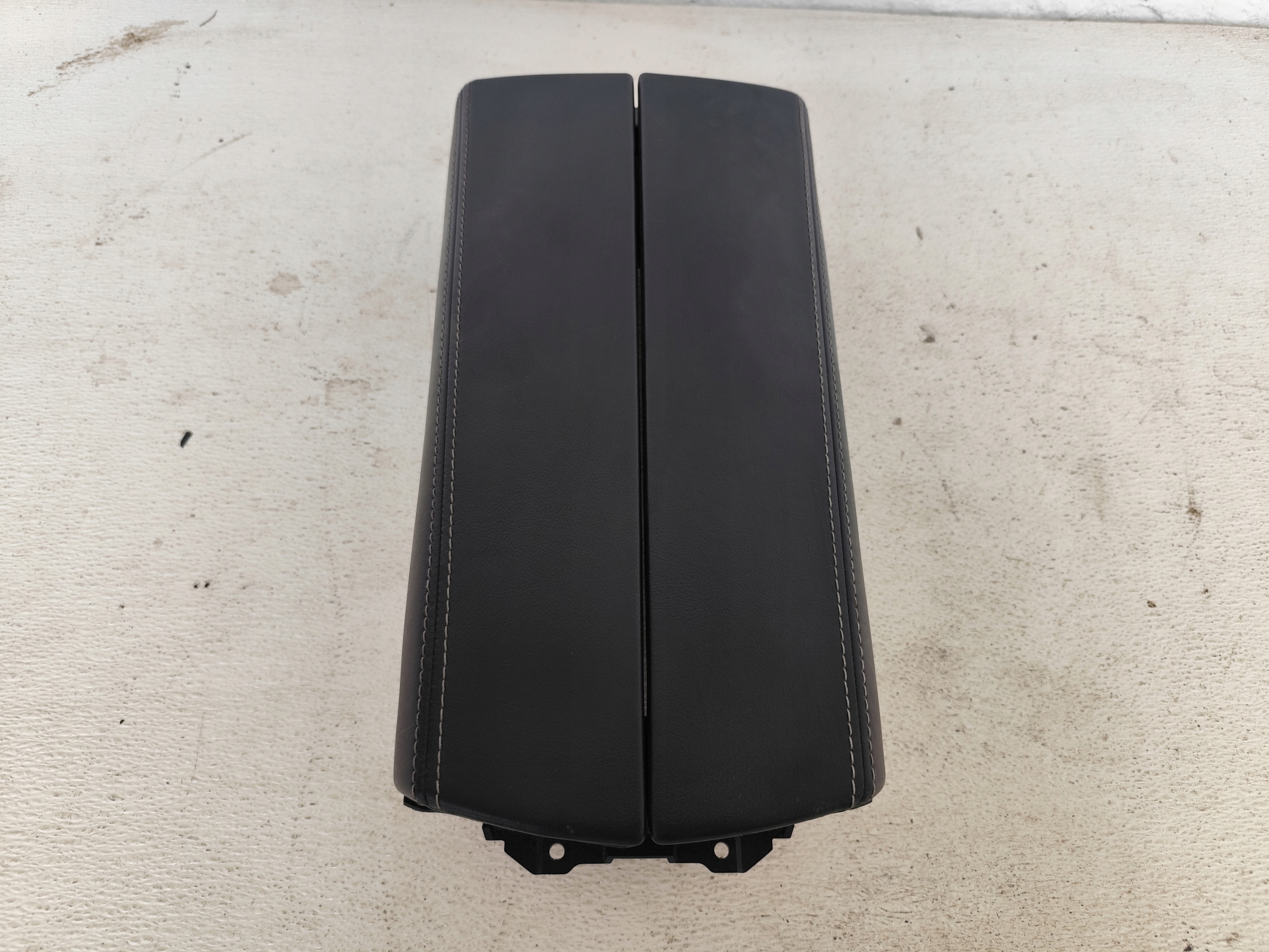 NISSAN X-TRAIL T33 2023 armrest leather