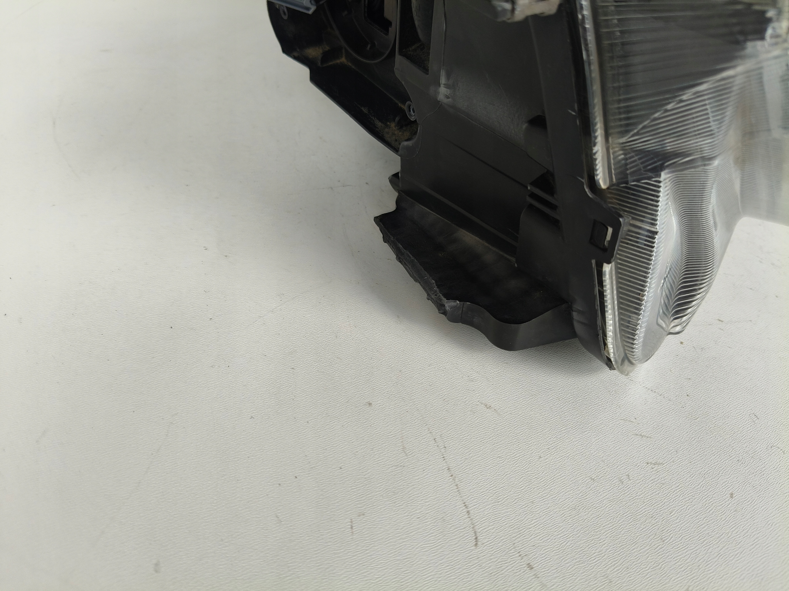 light left REFLEKTOR FORD KUGA MK2 16- LIFT XENON LED positioning CIEMNY