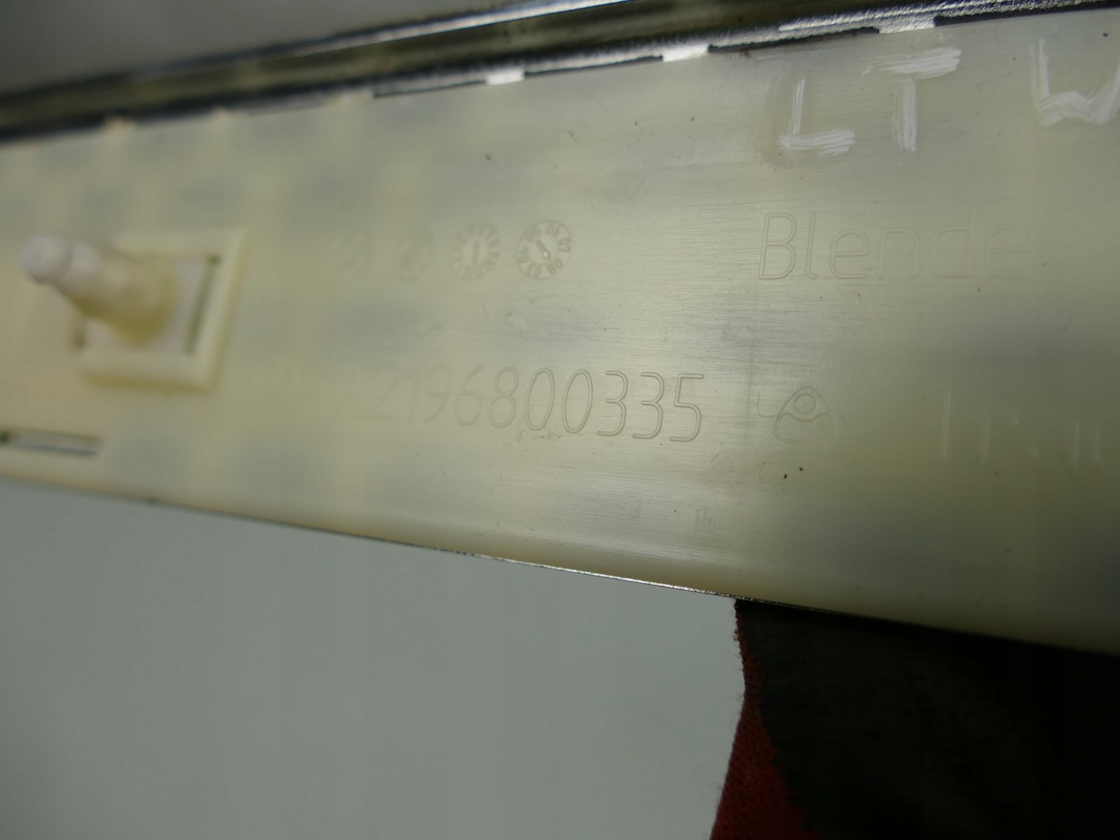 MERCEDES CLS W219 LIFT moulding cap threshold L.T