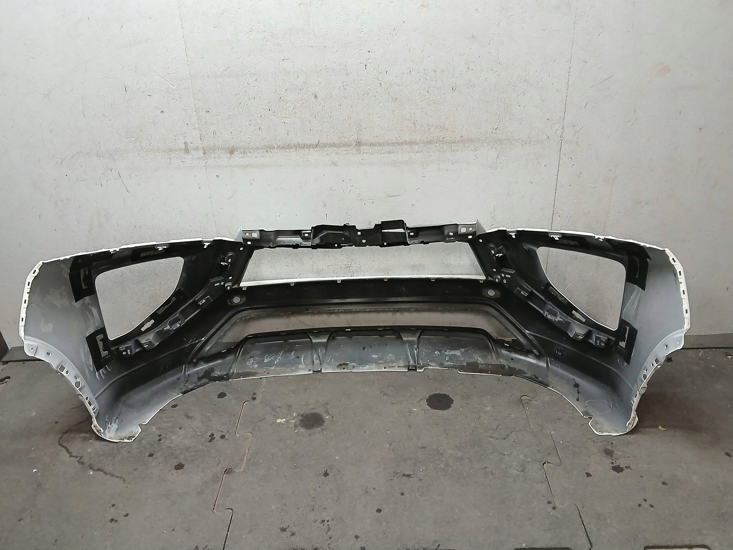 nárazník předek MITSUBISHI ECLIPSE CROSS LIFT