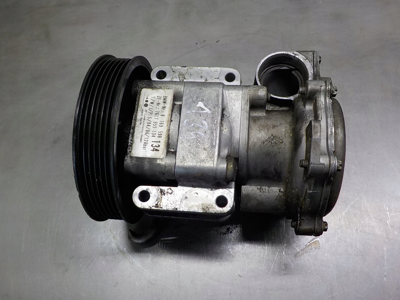 BMW 1 (E87) 2.0 D originale pompa servosterzo 7617955134 6769598