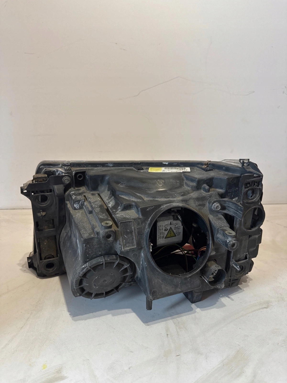 light front front right Land Rover Sport and Xenon UK
