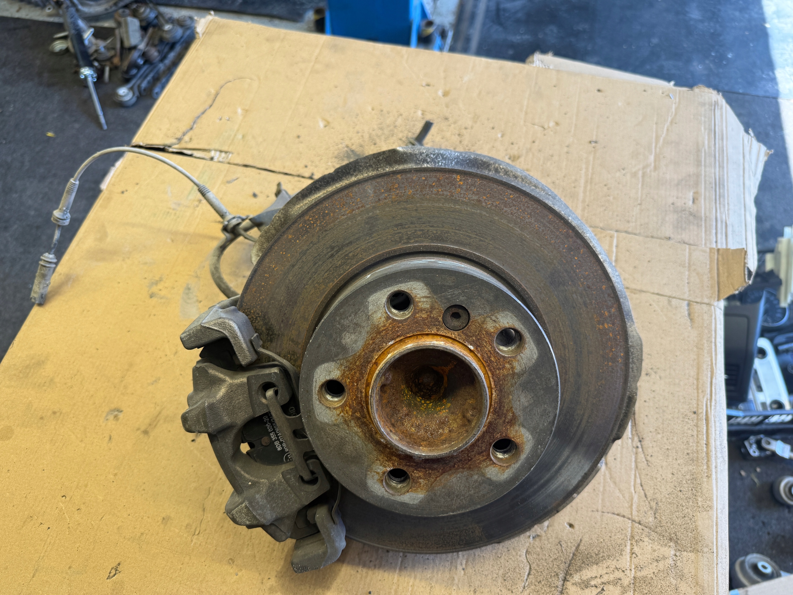 BMW F20 2.0D N47 swing right front front 6792286