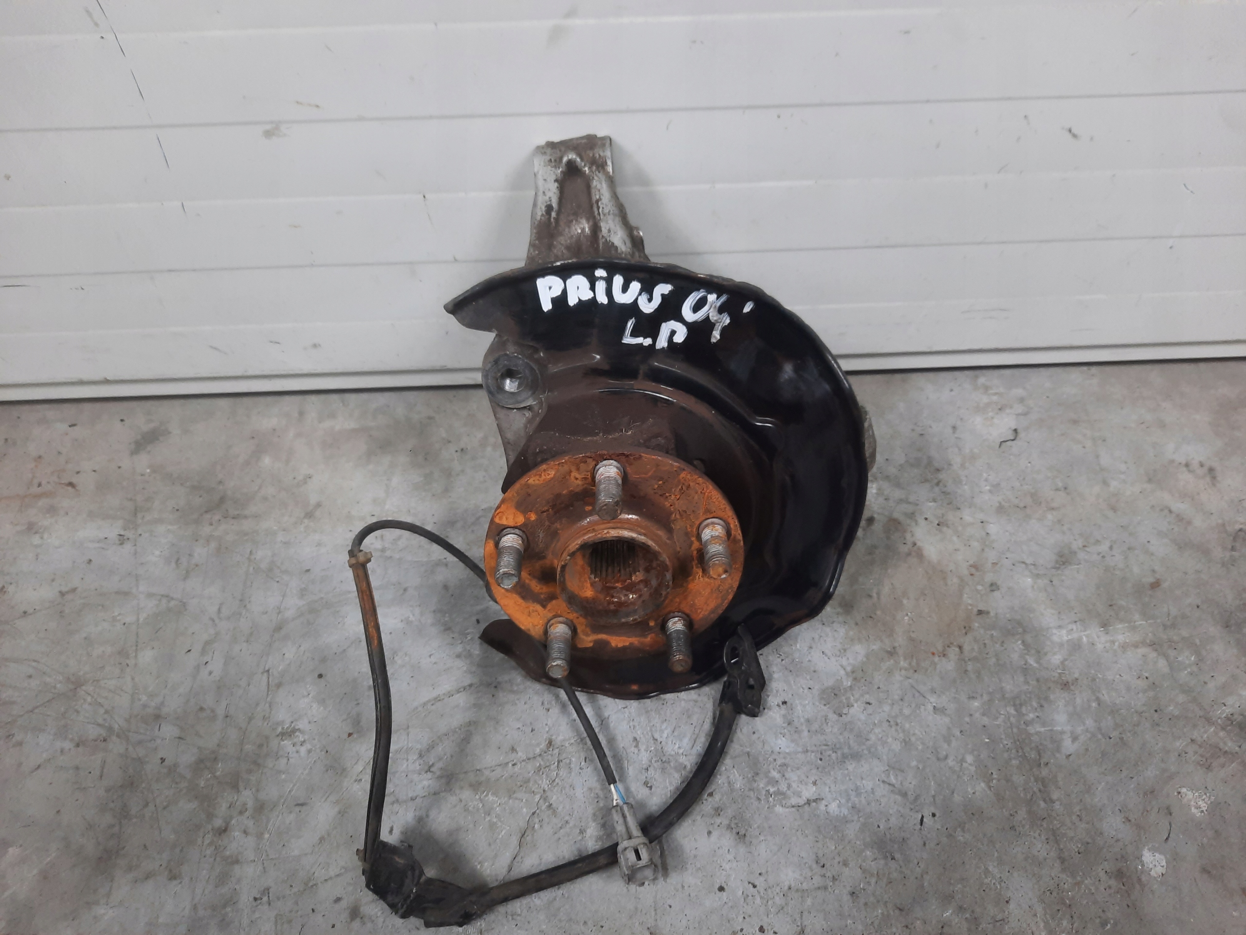 КРОСОВЕР МАТОЧИНА ПРАВА ПЕРЕДНЯ ПРАВА TOYOTA PRIUS II