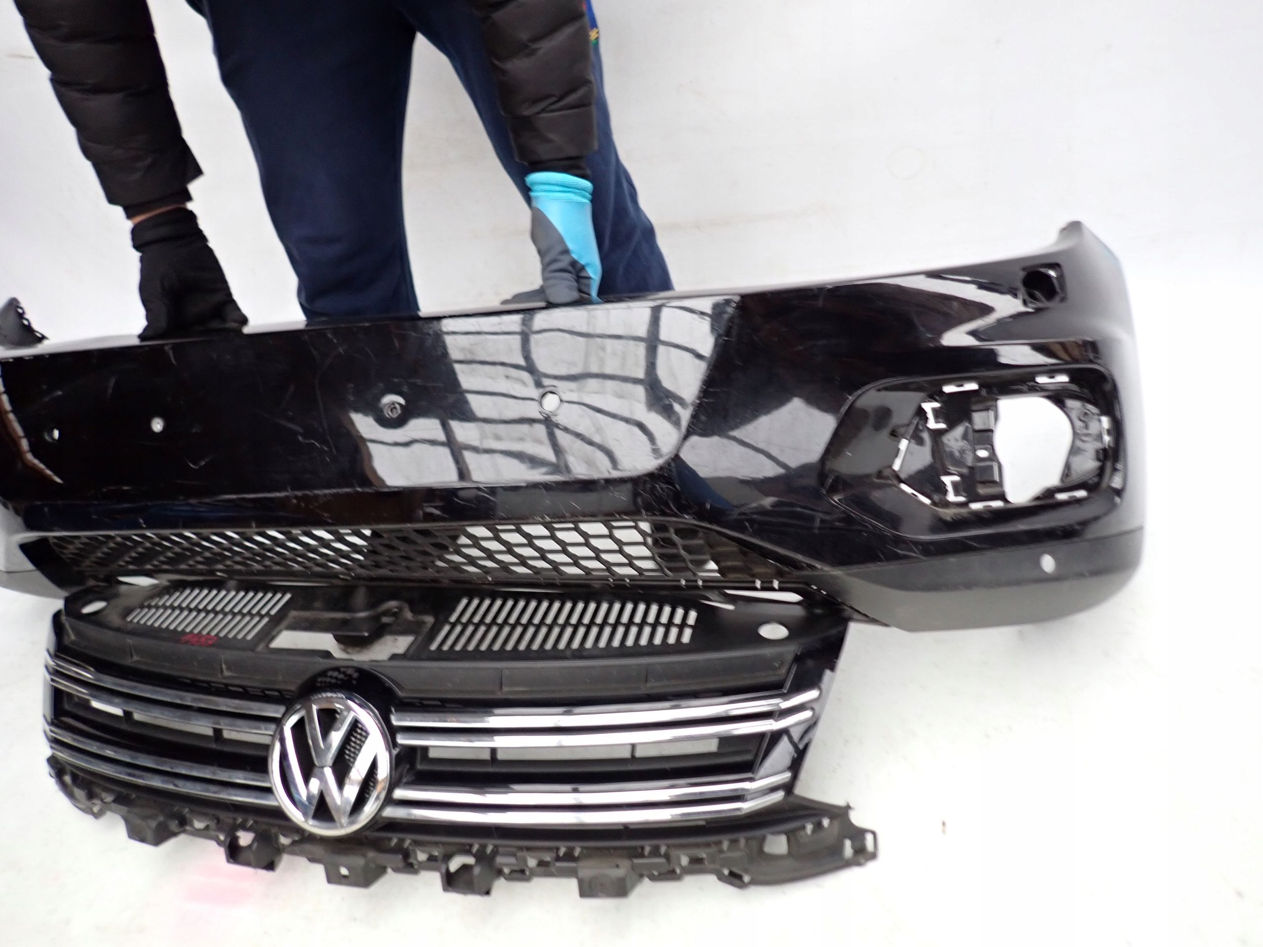VW TIGUAN and 1 CROSS LIFT 11-16 bumper front front SPR PDC