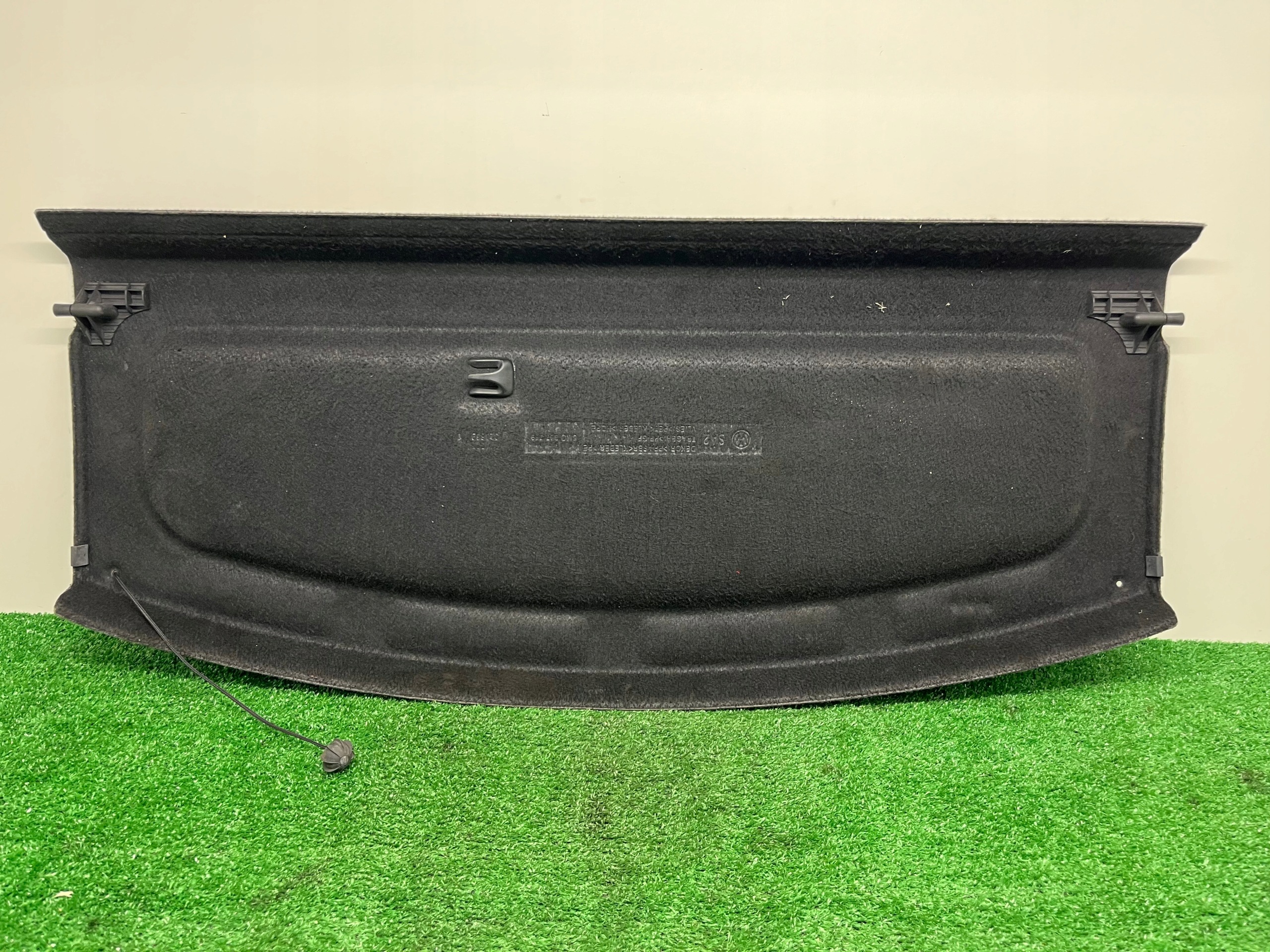 plato rear part rear boot VOLKSWAGEN GOLF 5 plus 5M0867769