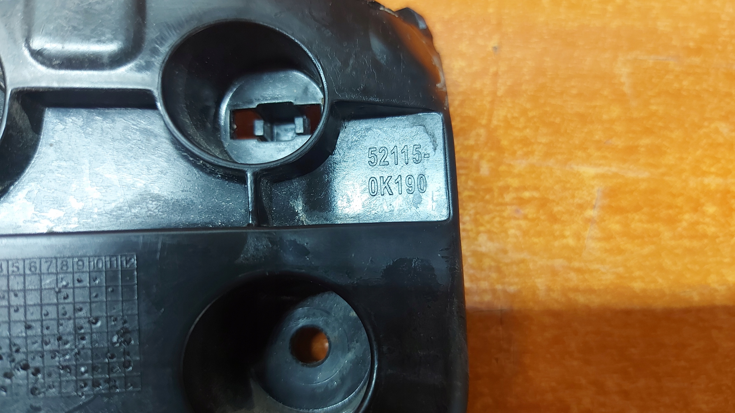bumper bracket right front front TOYOTA HILUX VIII 15