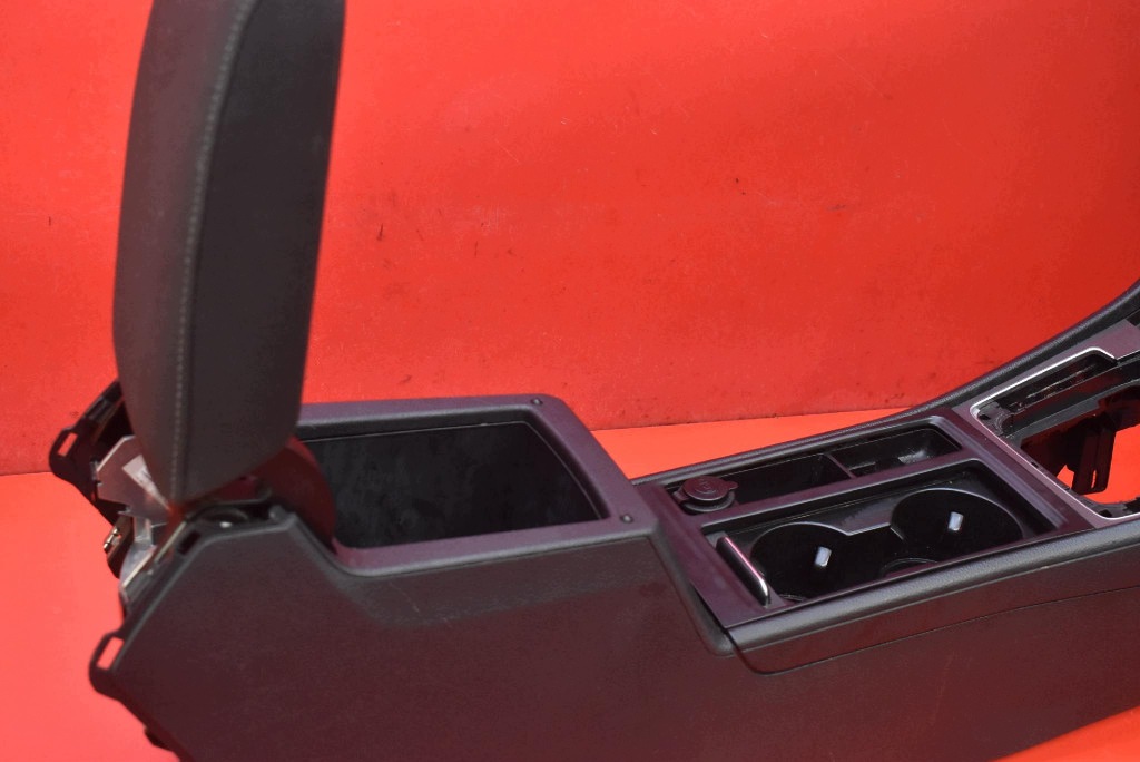 TUNEL central armrest EU VW GOLF 7 VII 12-17