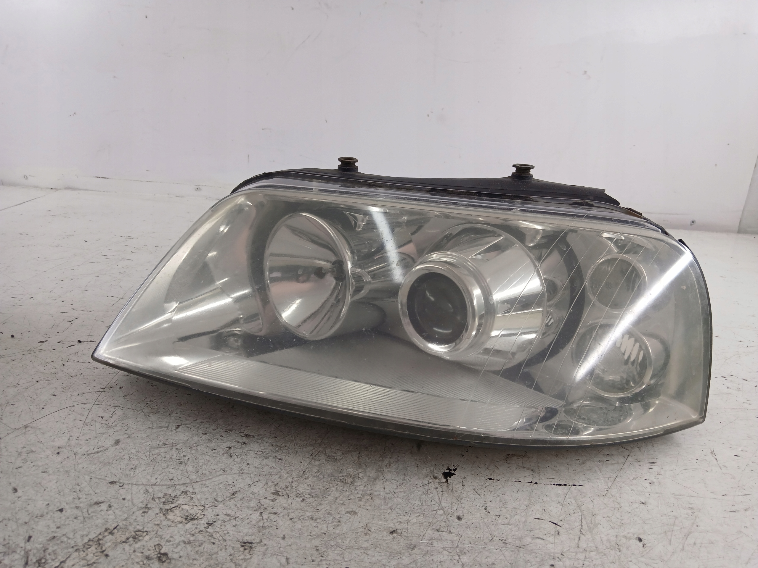 VW SHARAN and LIFT SEAT ALHAMBRA LIFT light right front XENON control unit
