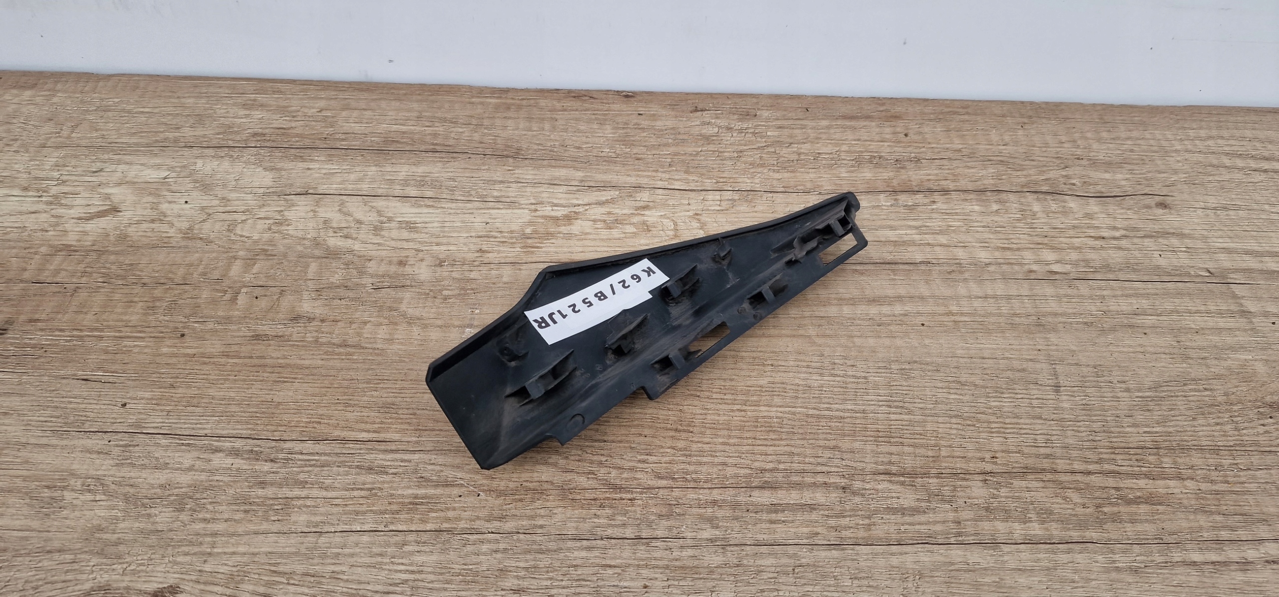 AUDI E-TRON GT RS right spoiler moulding cap