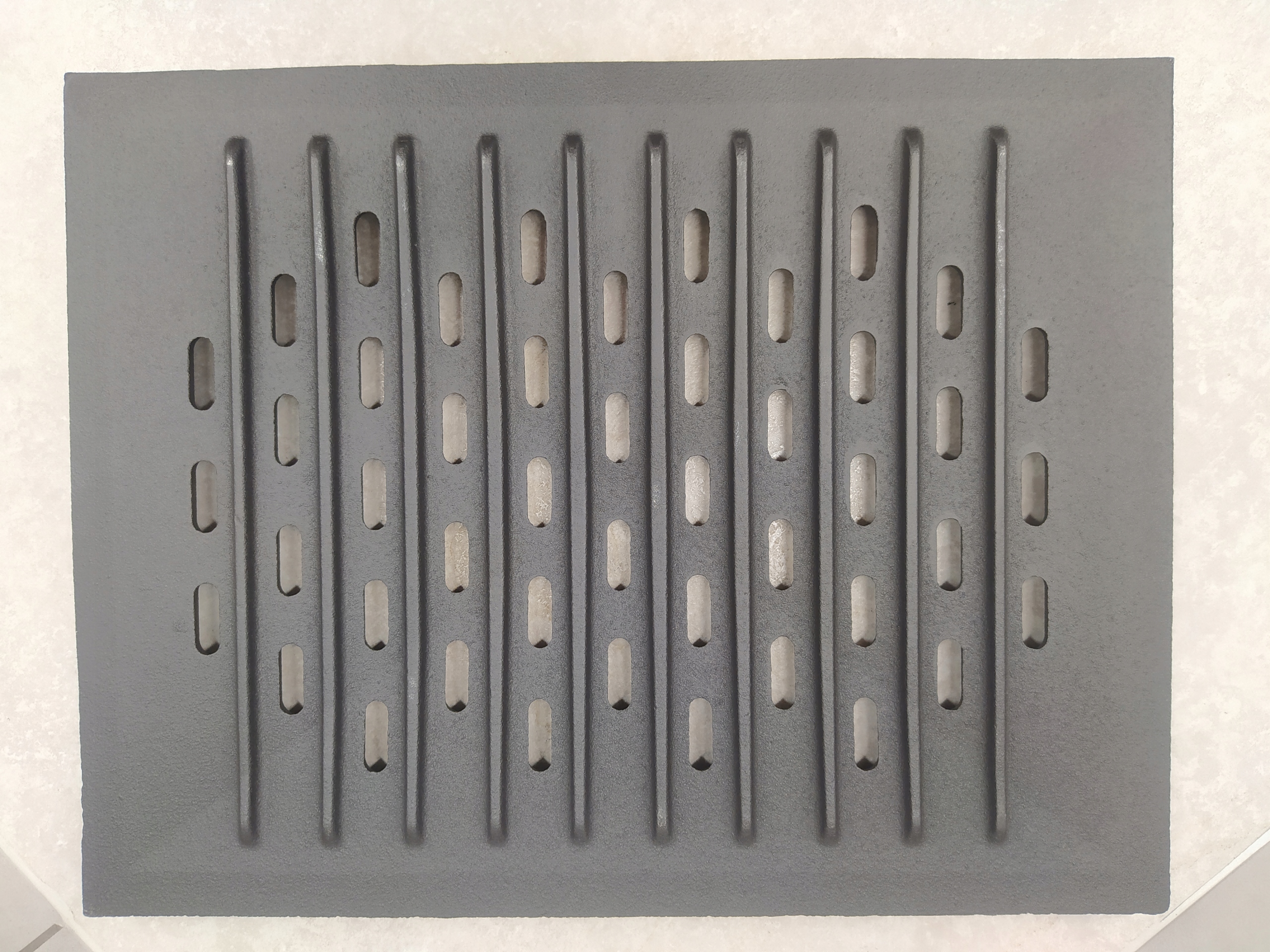 RUSZT ŻELIWNY KOMINKOWY WKŁAD ZUZIA 38,2x29,6 cm Kod producenta 426-A-10005/1/MALOWANE