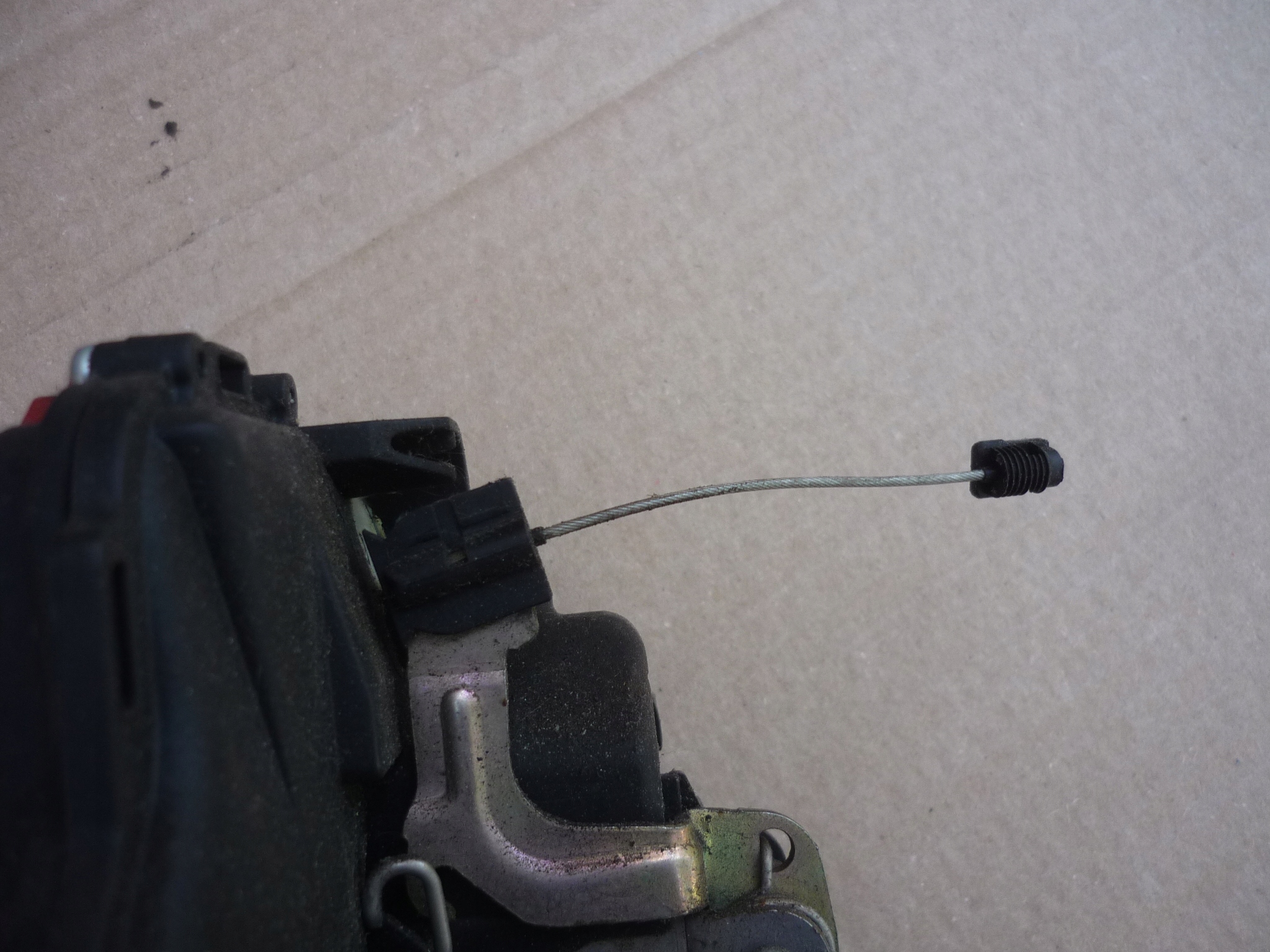 ZAMEK DRZWI LEWY PRZÓD SEAT ALTEA GOLF V 3D1837015 9PIN SPRAWNY Typ samochodu Samochody osobowe