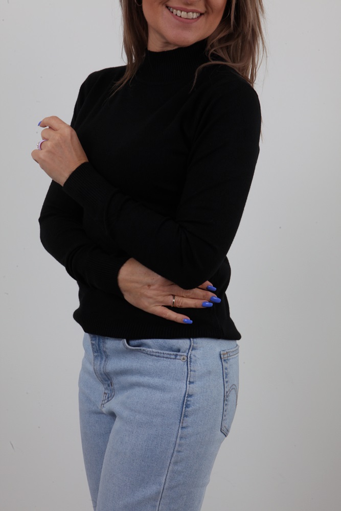 KLASYCZNY PÓŁGOLF DOPASOWANY GŁADKI SWETER MIX KOLORÓW S/M Rękaw długi rękaw