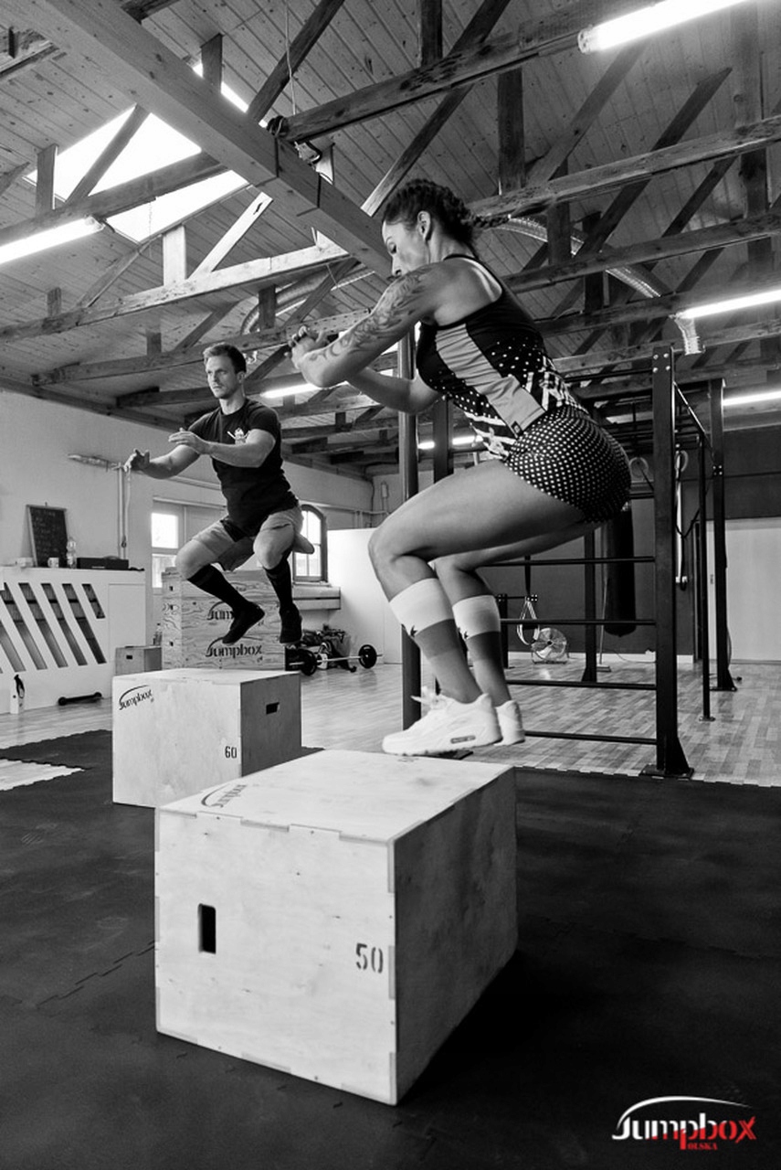 SKRZYNIA PLYOMETRYCZNA CROSSFIT BOX JUMP 60X50X40 Długość 60 cm