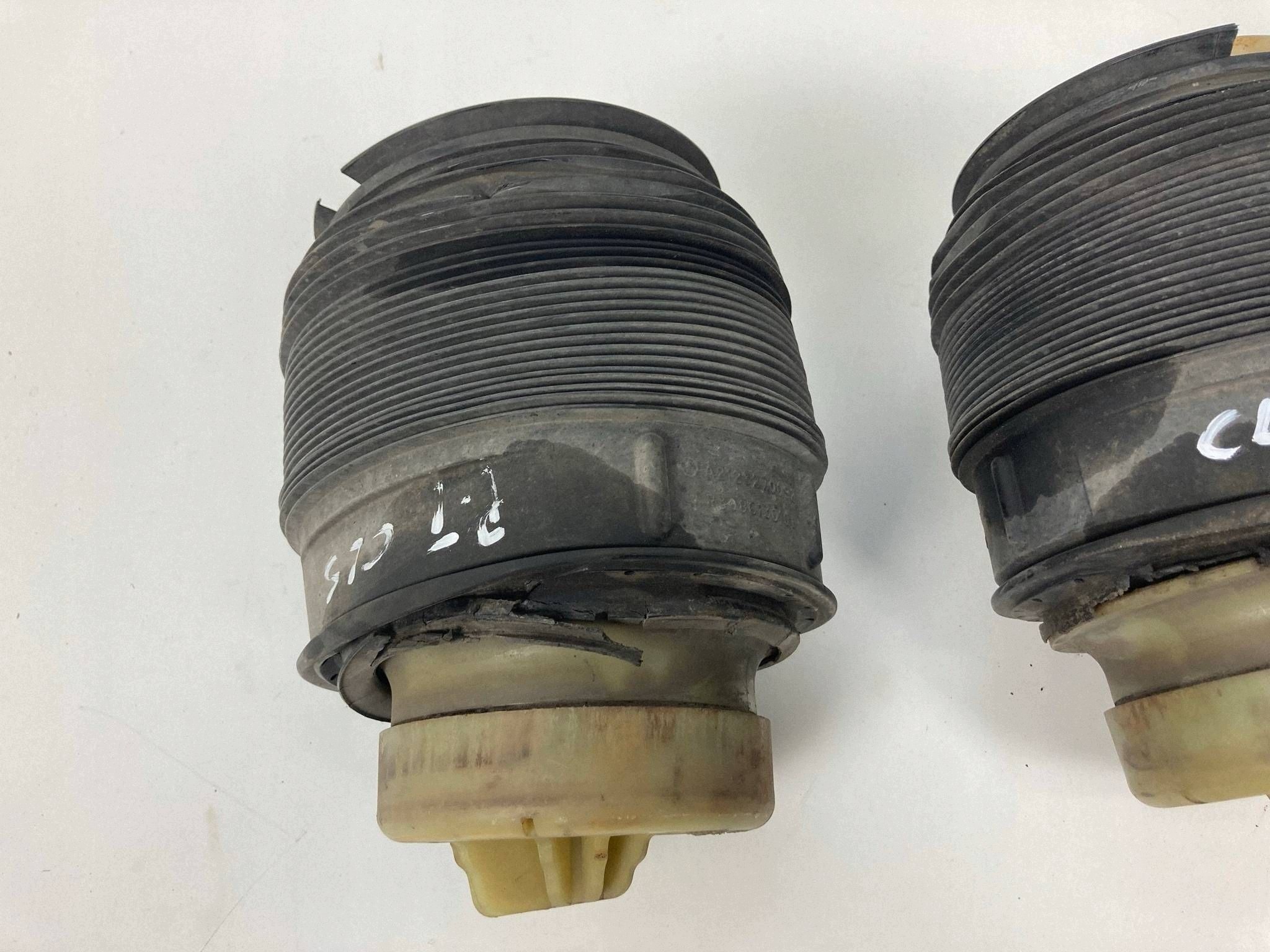 CLS W218 airbag MIECH right rear part A2123270092