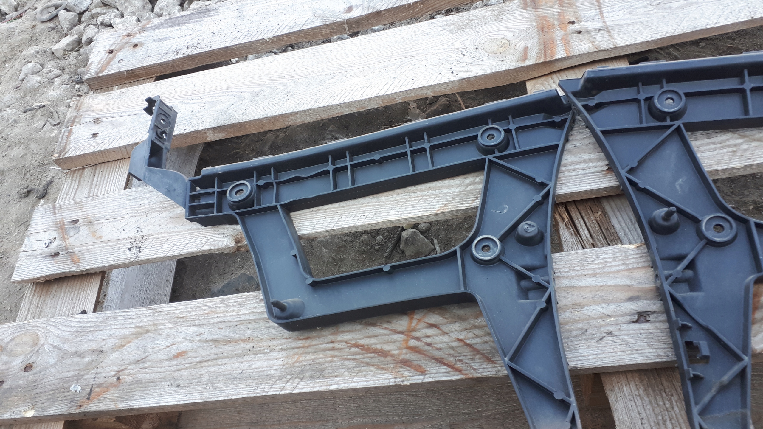 S4 B8 LIFT A4 bumper bracket right left rear part sedan