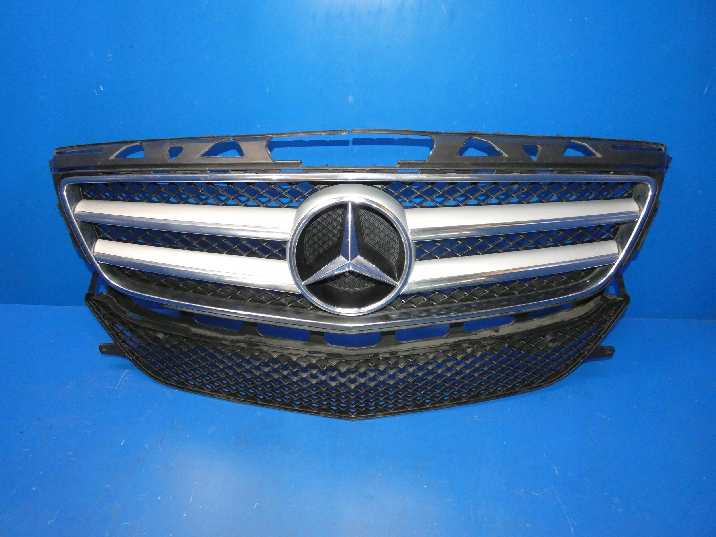 MERCEDES CLS W218 grill grille front front logo GWIAZDA