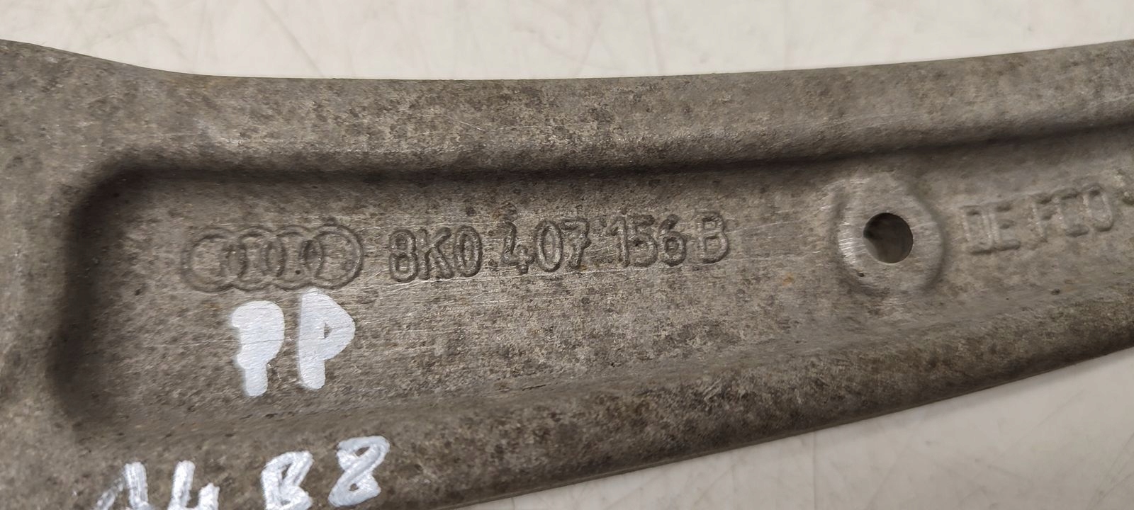 Querlenker vorne vorne rechts Audi A4 B8