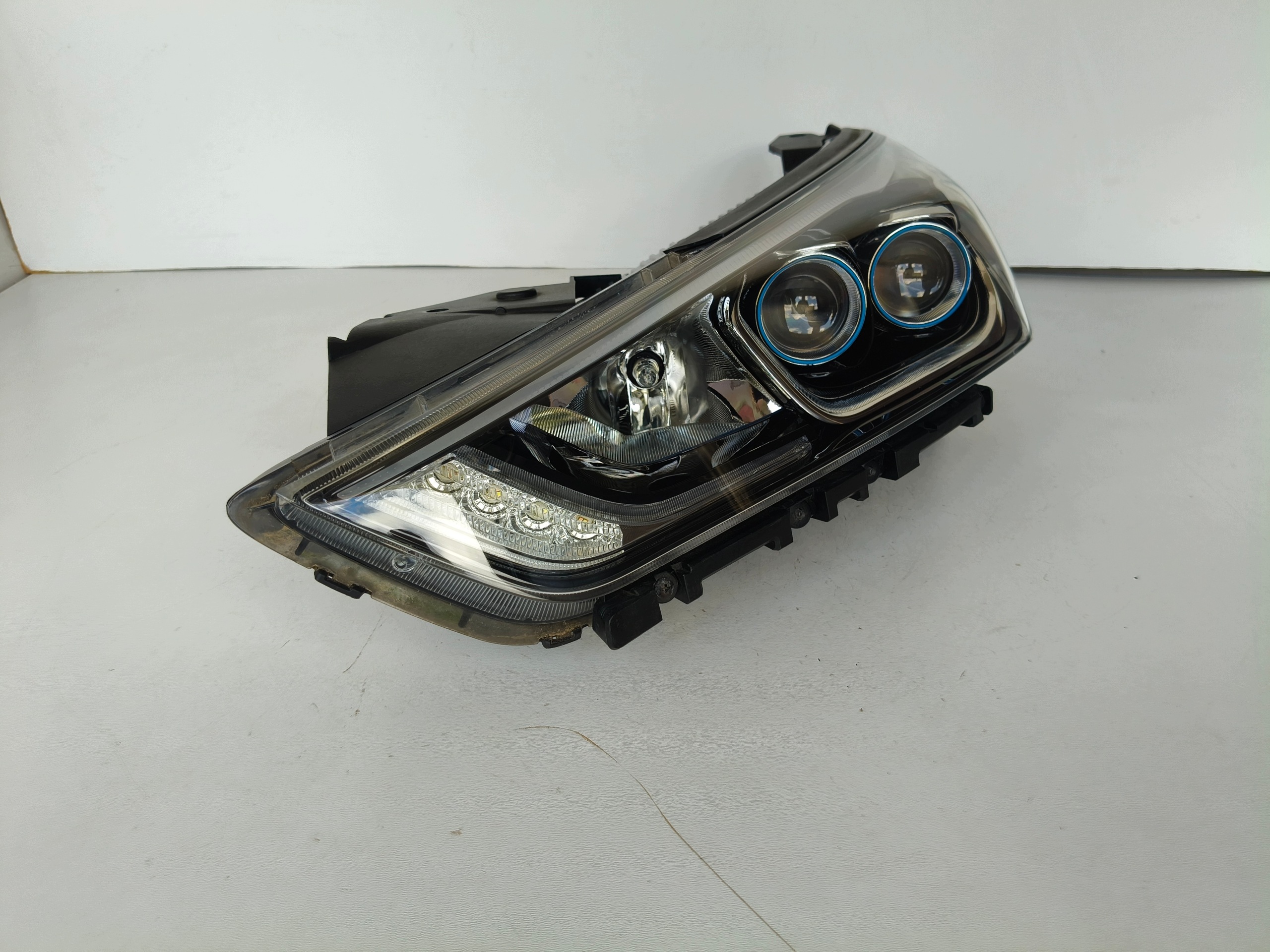 light left REFLEKTOR HYUNDAI IONIQ 17- FULL LED blue