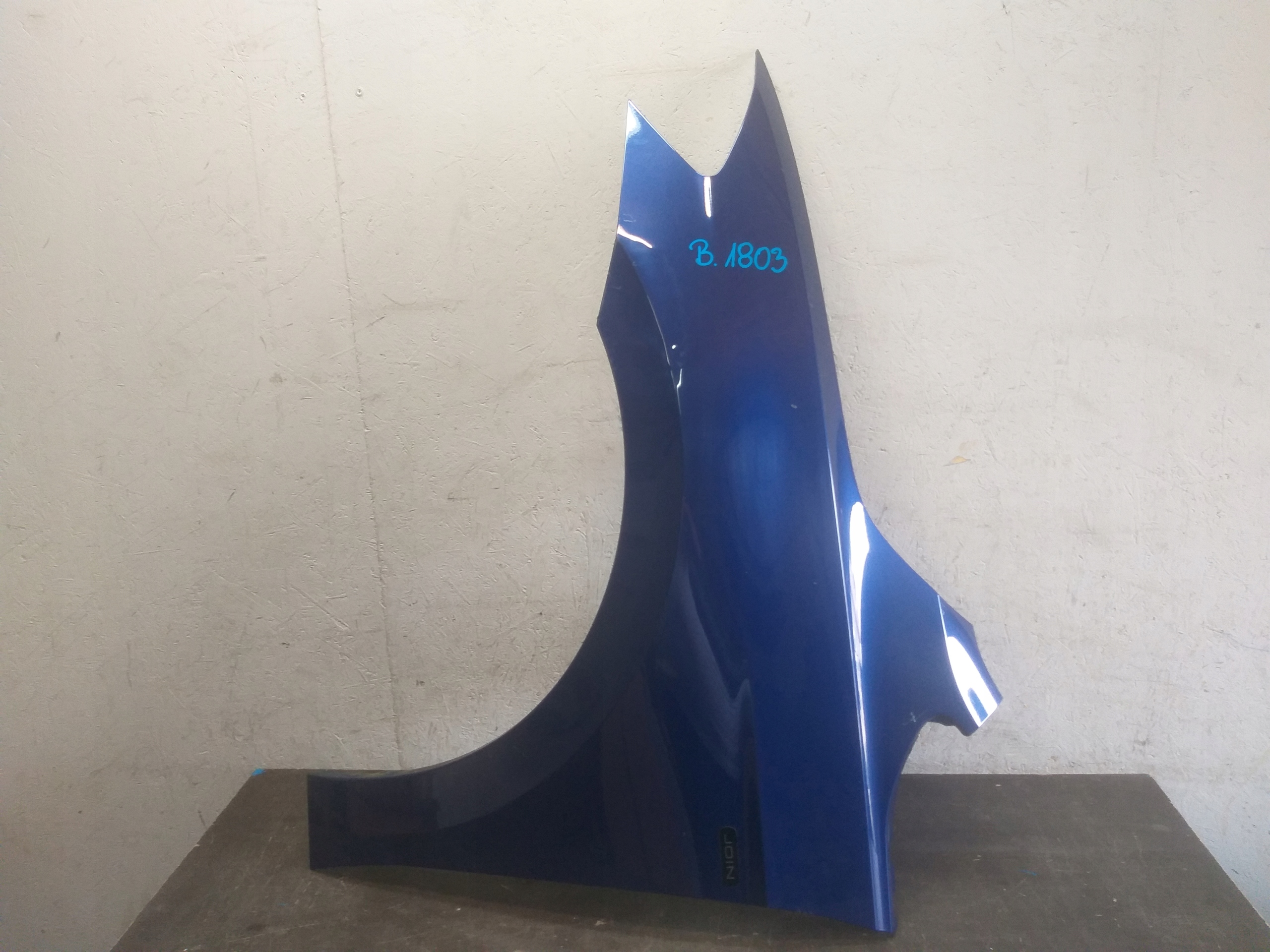 fender front left VW TOURAN 15- 5TA