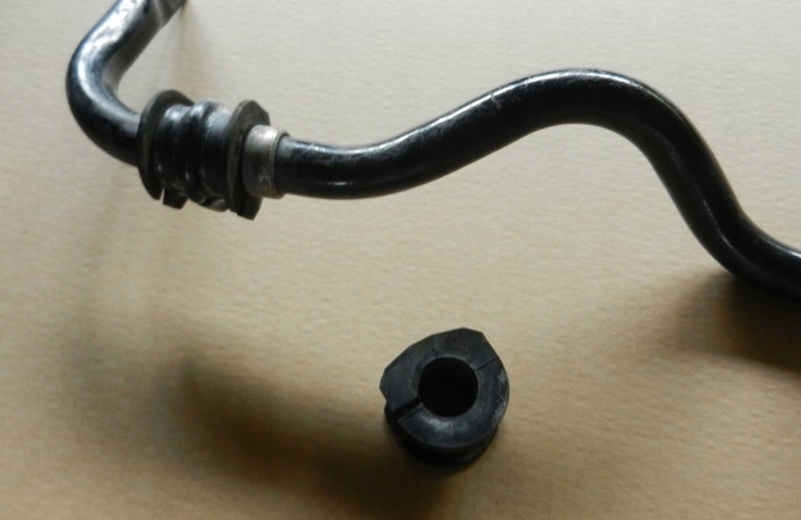 ІНФІНІТІ G37 РОЗ'ЄМ СТАБІЛІЗАТОРА ПЕРЕД ГУМА