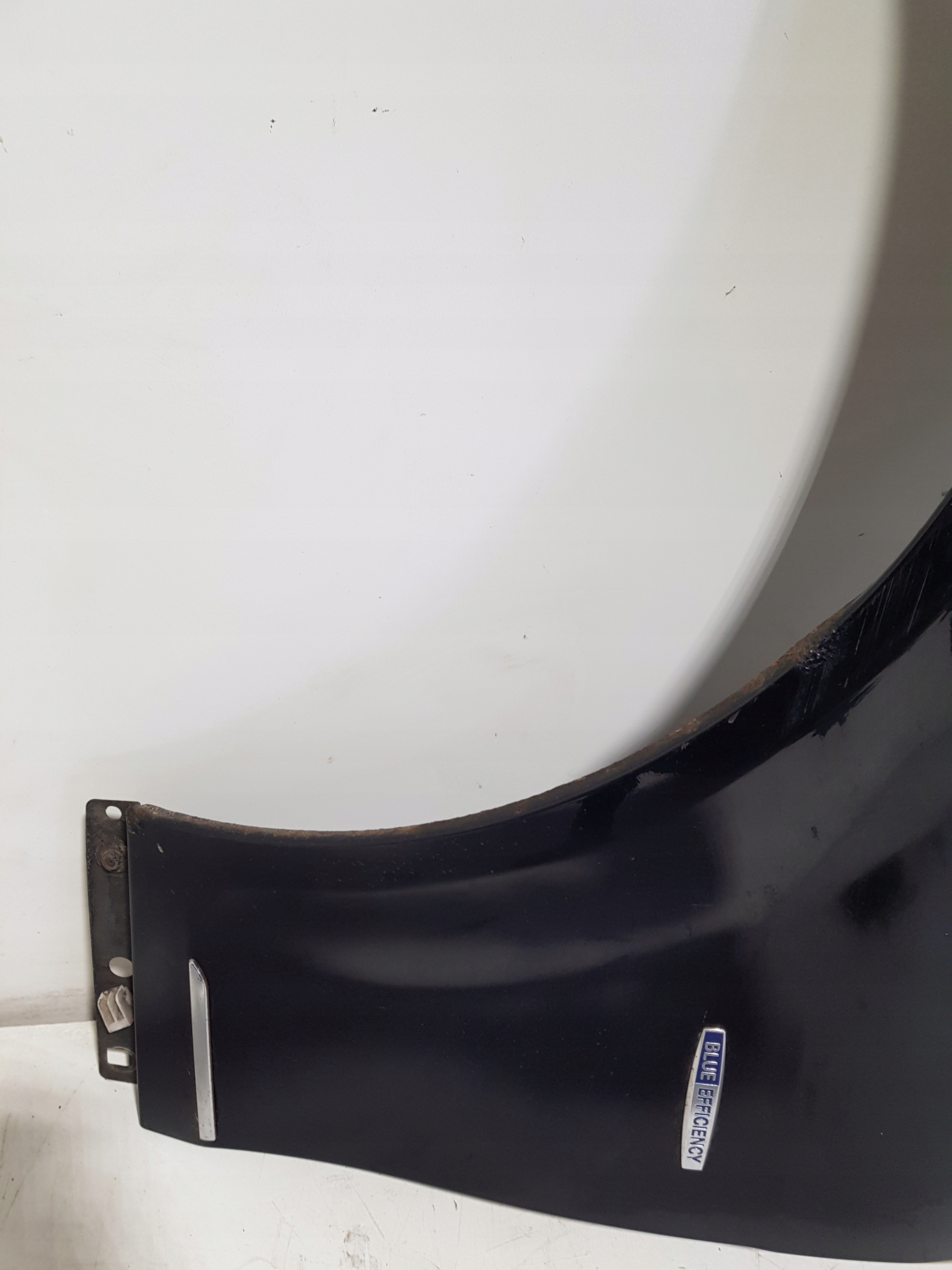 MERCEDES W204 fender left front